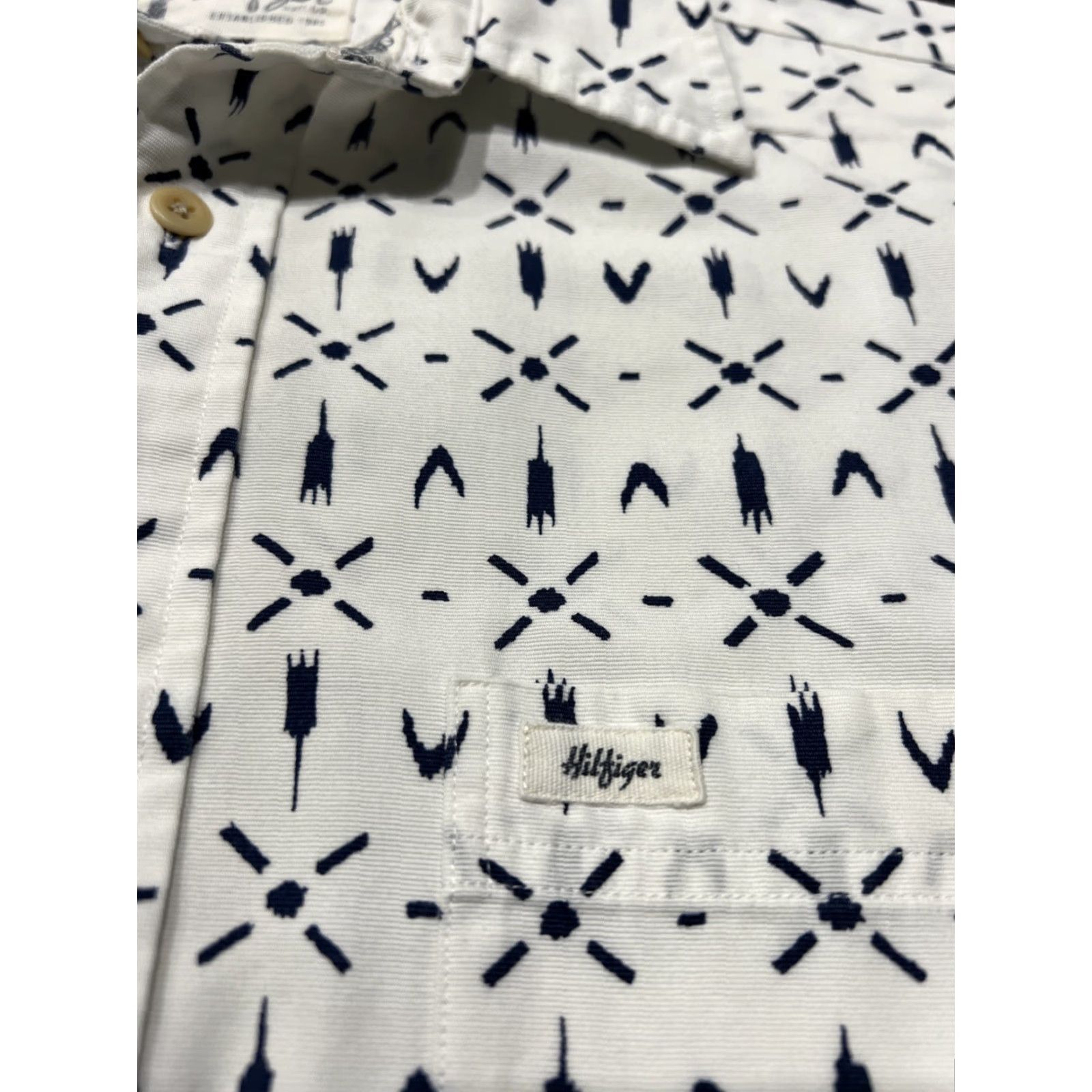 Vintage Hilfiger Surf Co. Button Up Men's Vintage Short Sleeve Shirt M White Medium Mens Size US M / EU 48-50 / 2 - 4 Thumbnail