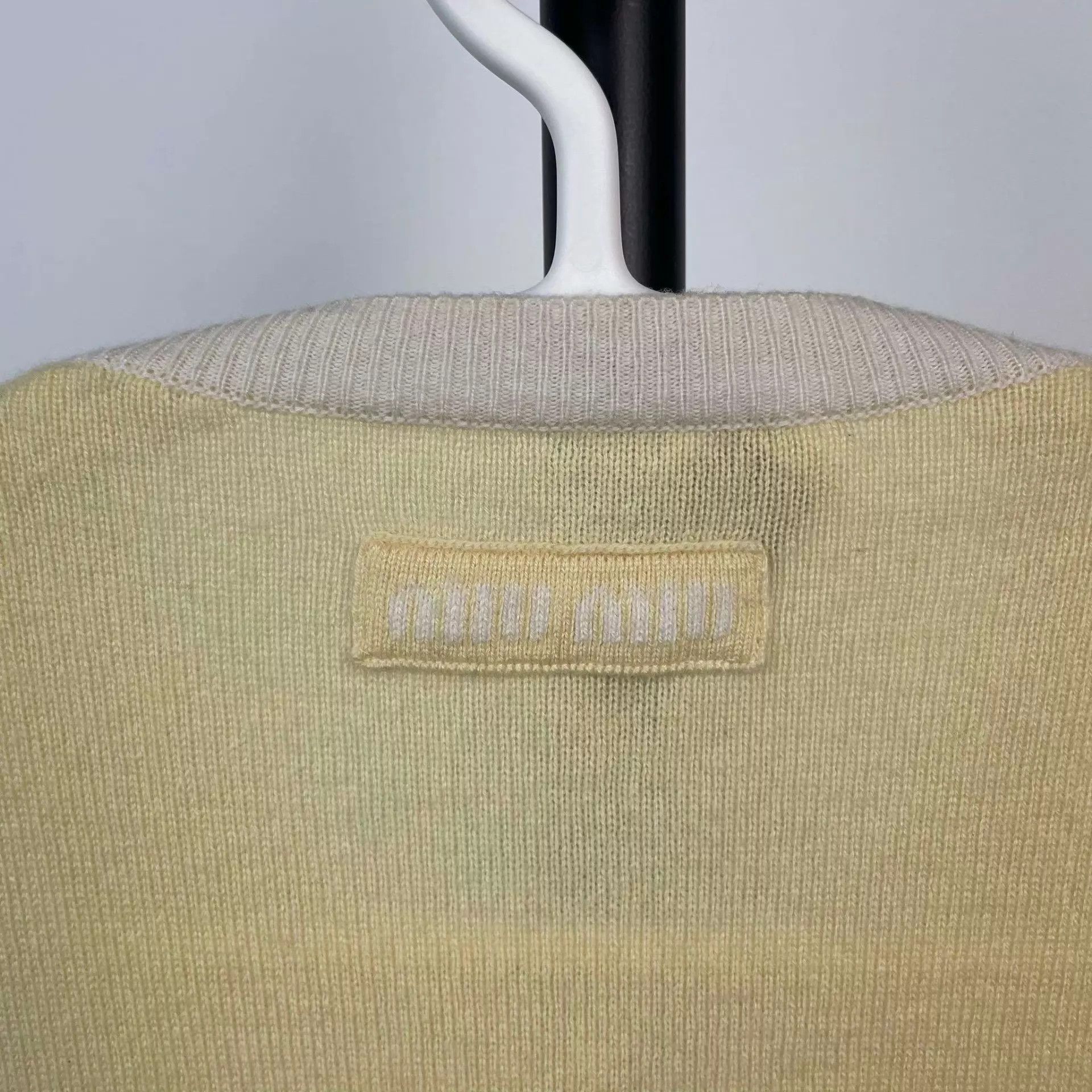Miu Miu MIU MIU 97 New yellow cashmere sweater 38 Size XS / US 0-2 / IT 36-38 - 3 Thumbnail