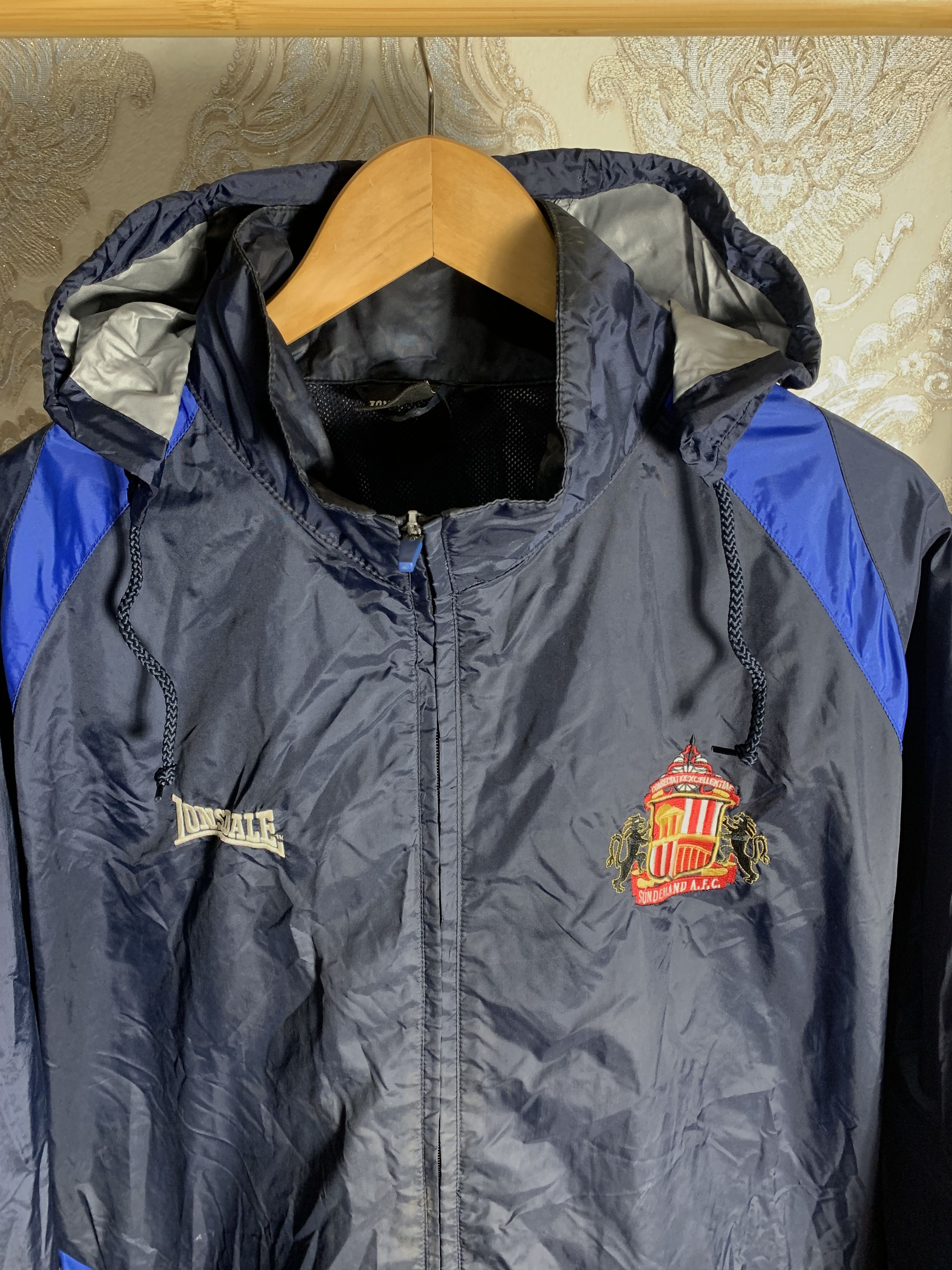 Lonsdale VINTAGE LONSDALE SUNDERLAND ENGLAND RETRO SOCCER JACKET 90s Size US XXL / EU 58 / 5 - 2 Thumbnail