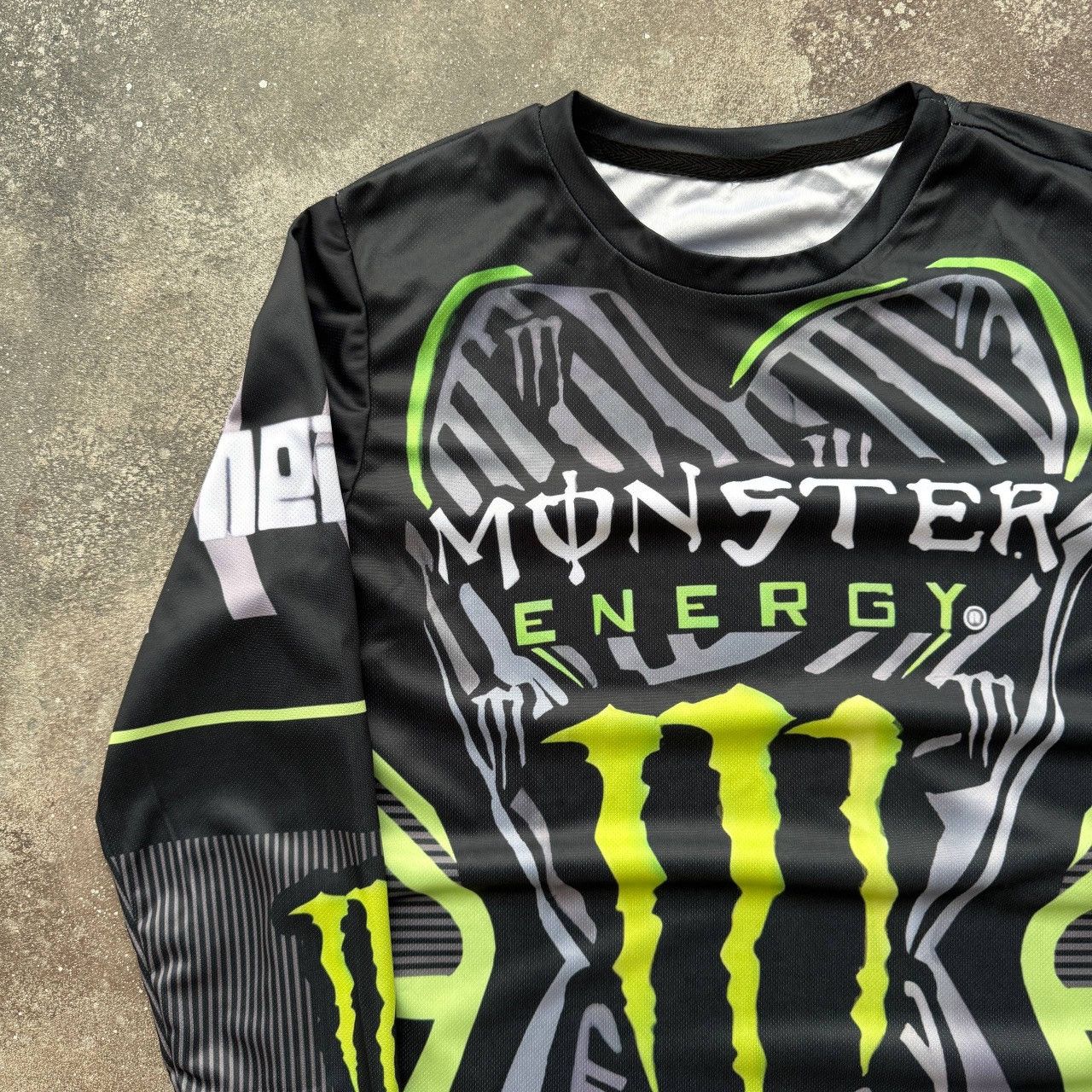 20471120 Monster Energy F1 Moto Biker Racing Jersey Size US S / EU 44-46 / 1 - 2 Thumbnail