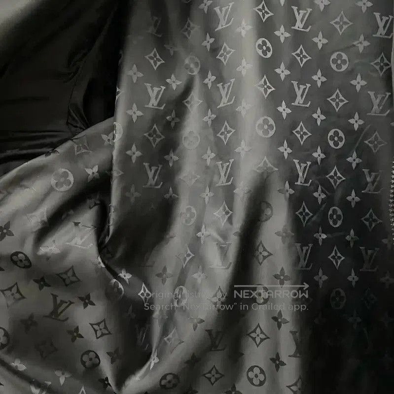 Louis Vuitton Louis Vuitton Black Long Sleeve Outerwear Jacket . Size US M / EU 48-50 / 2 - 6 Thumbnail