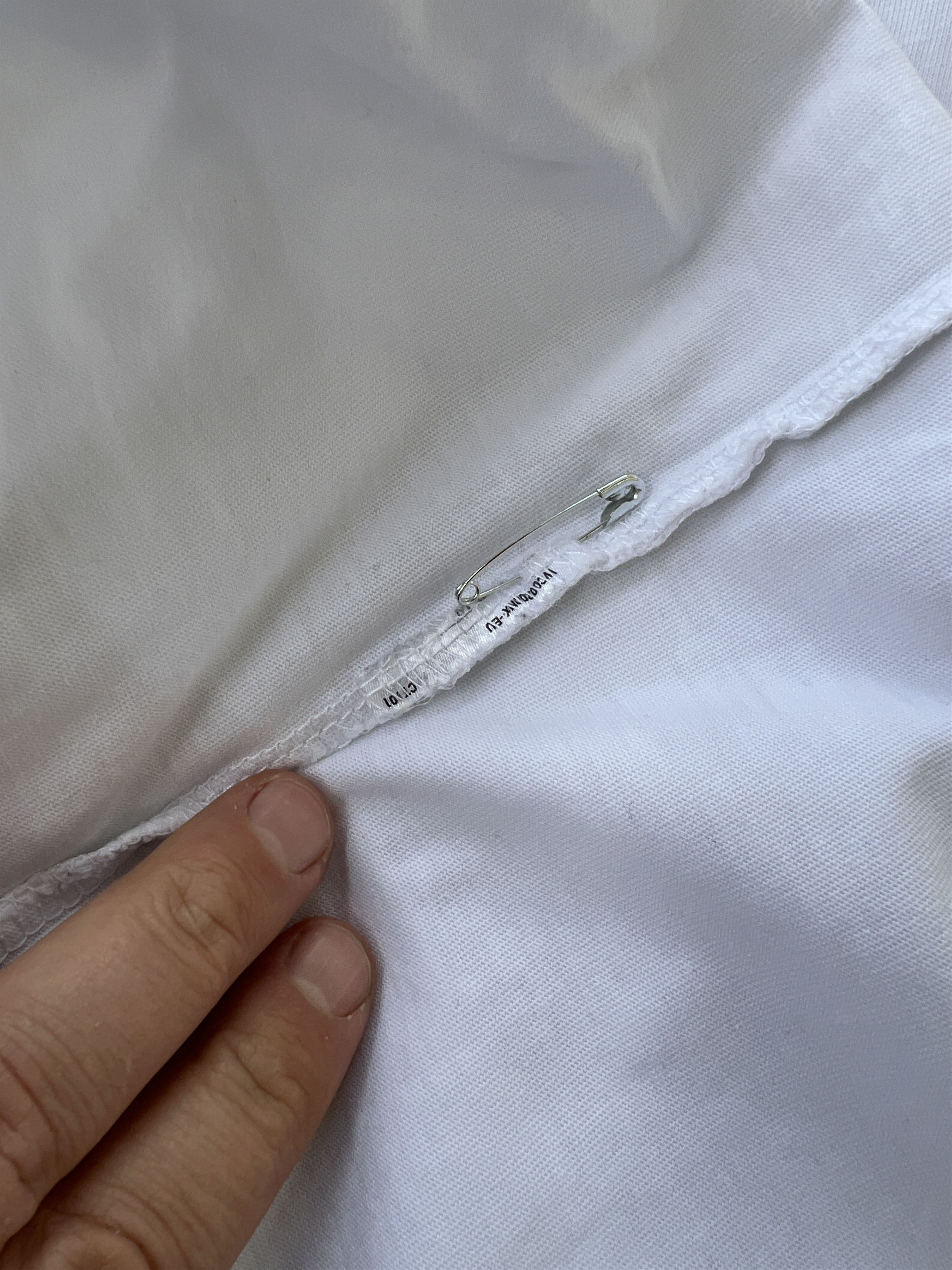 Uniqlo Uniqlo Peace For All Julian Opie Tee Size US S / EU 44-46 / 1 - 4 Thumbnail