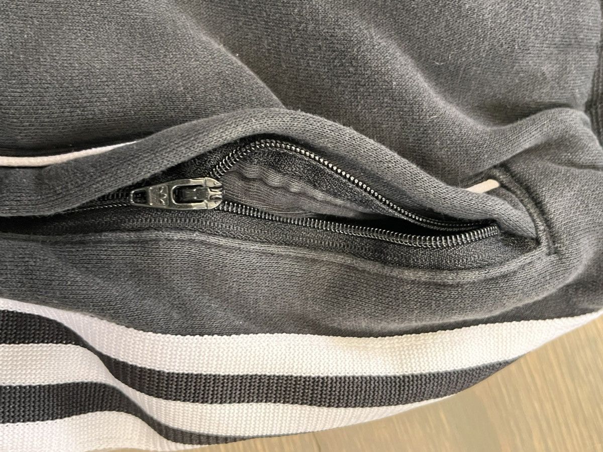 Adidas Adidas Jogger Shorts Size US 32 / EU 48 - 3 Thumbnail