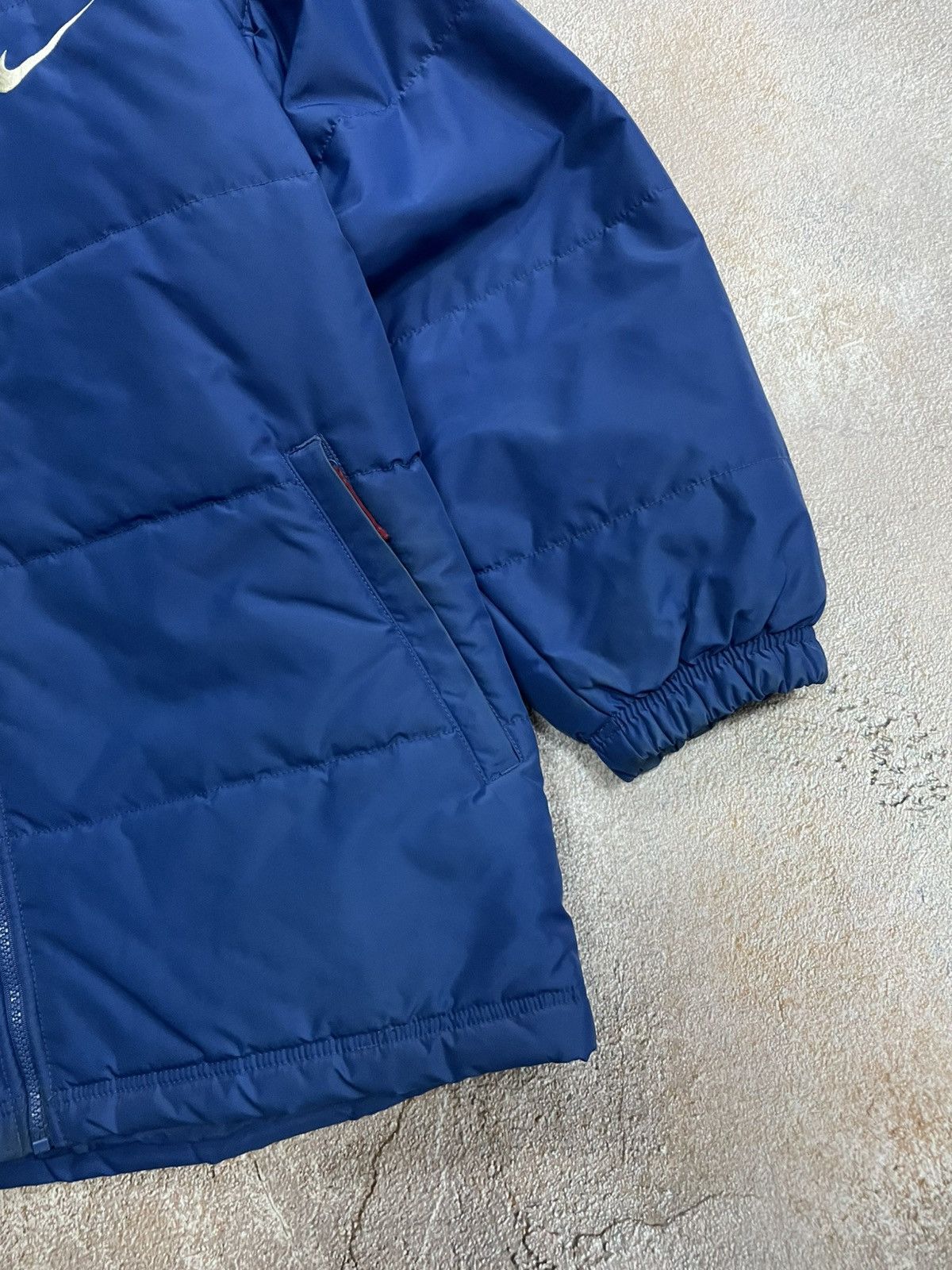 Nike Vintage Nike Big Logo Boxy Insulated Jacket Size US XL / EU 56 / 4 - 7 Thumbnail