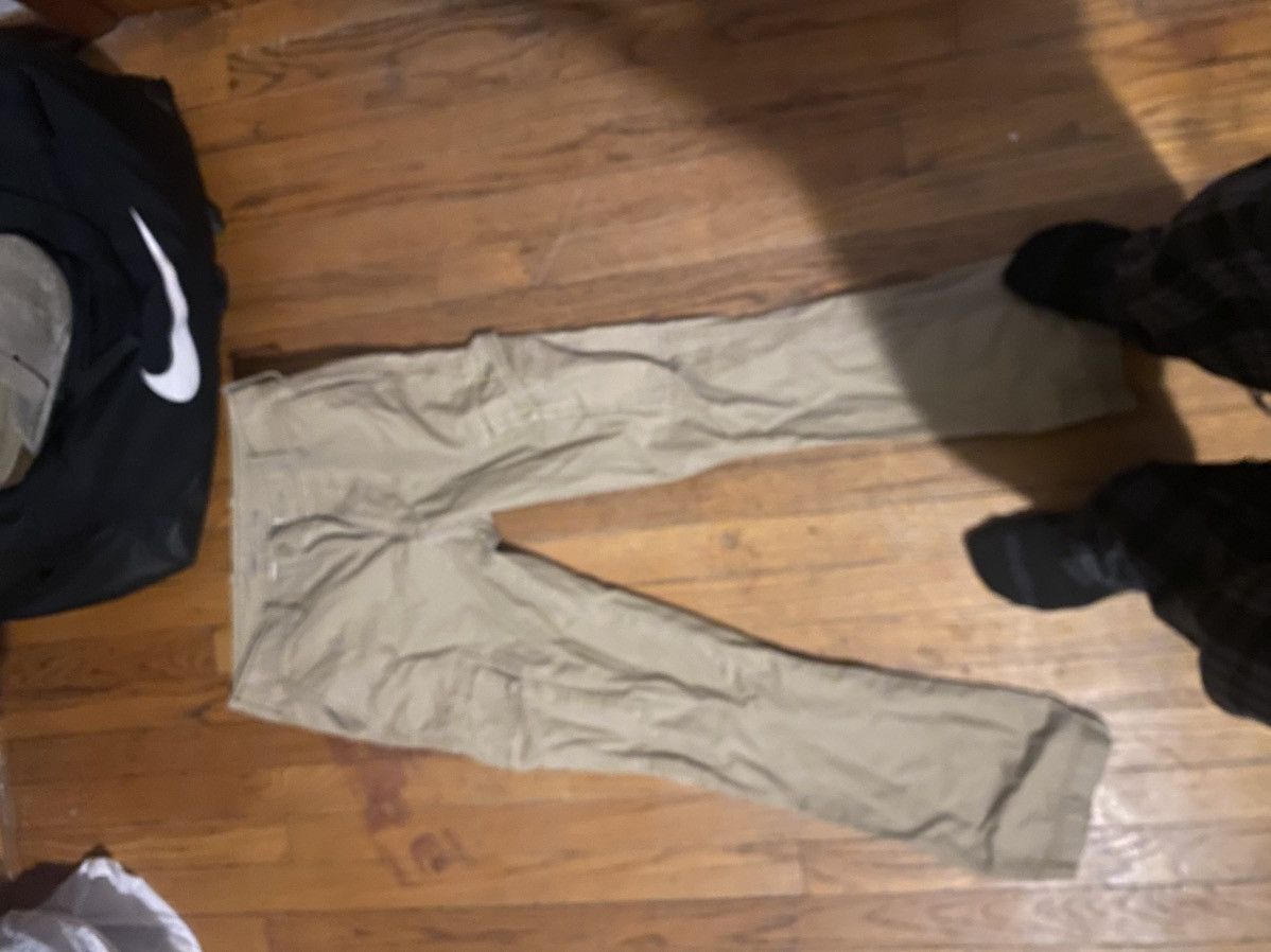 Old Navy Baggy cargo pants Size US 32 / EU 48 - 1 Thumbnail