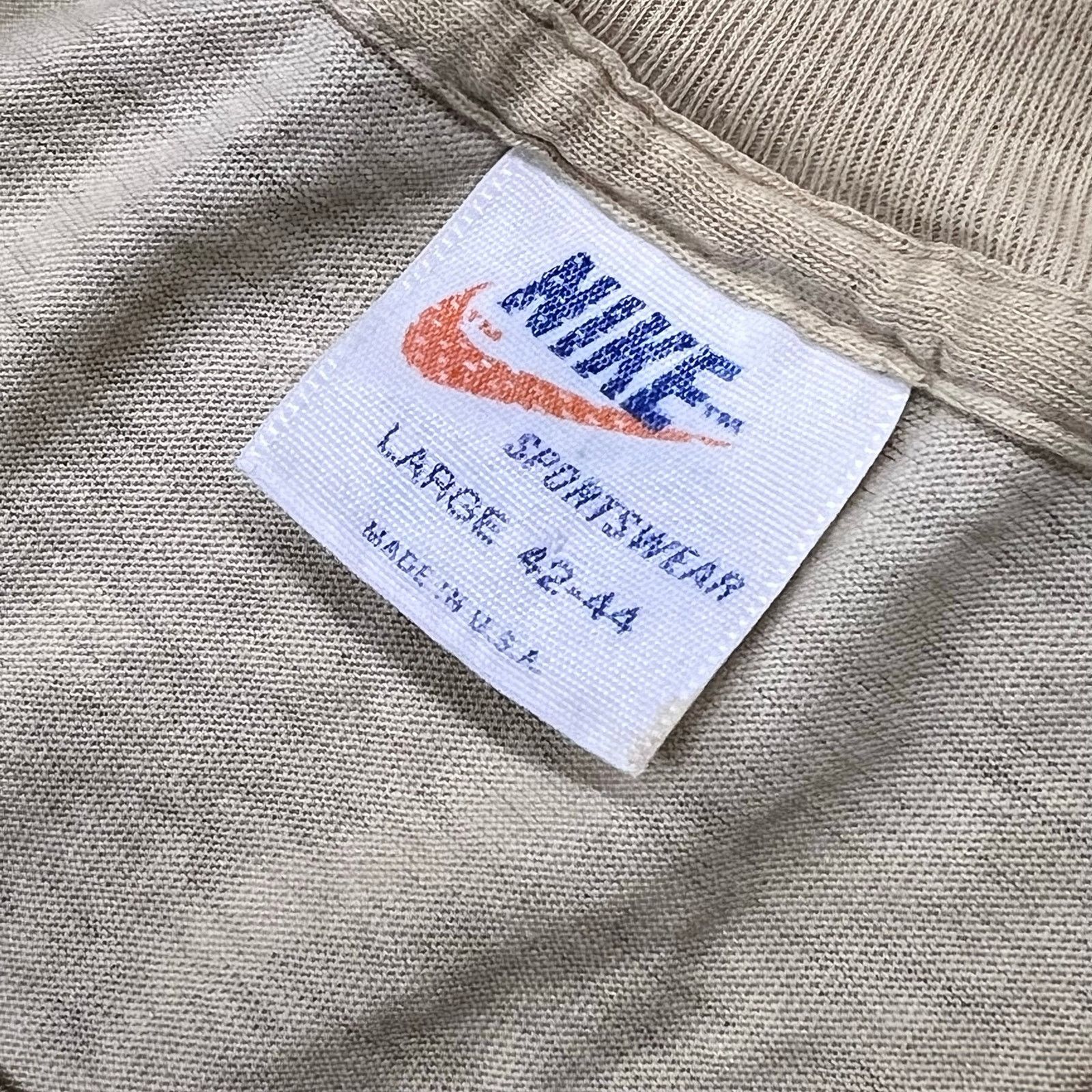 Nike × Vintage True Vintage 70s Nike Soccer Grass and Net Tan T Shirt L Size US L / EU 52-54 / 3 - 6 Thumbnail