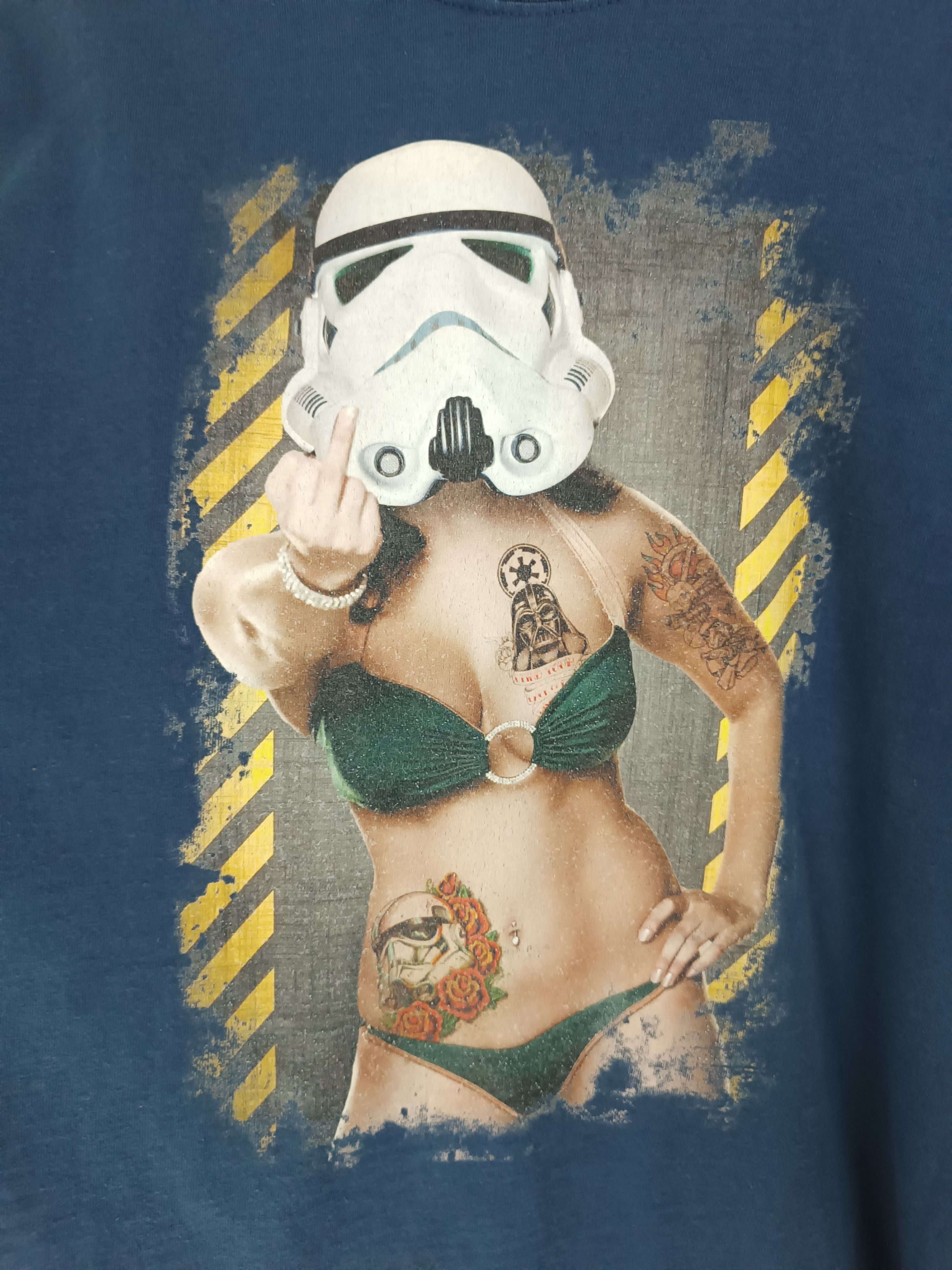 Vintage VINTAGE SEXY STORMTROOPER STAR WARS TATOO HUMOR FUNNY TEE Size US XL / EU 56 / 4 - 10 Thumbnail