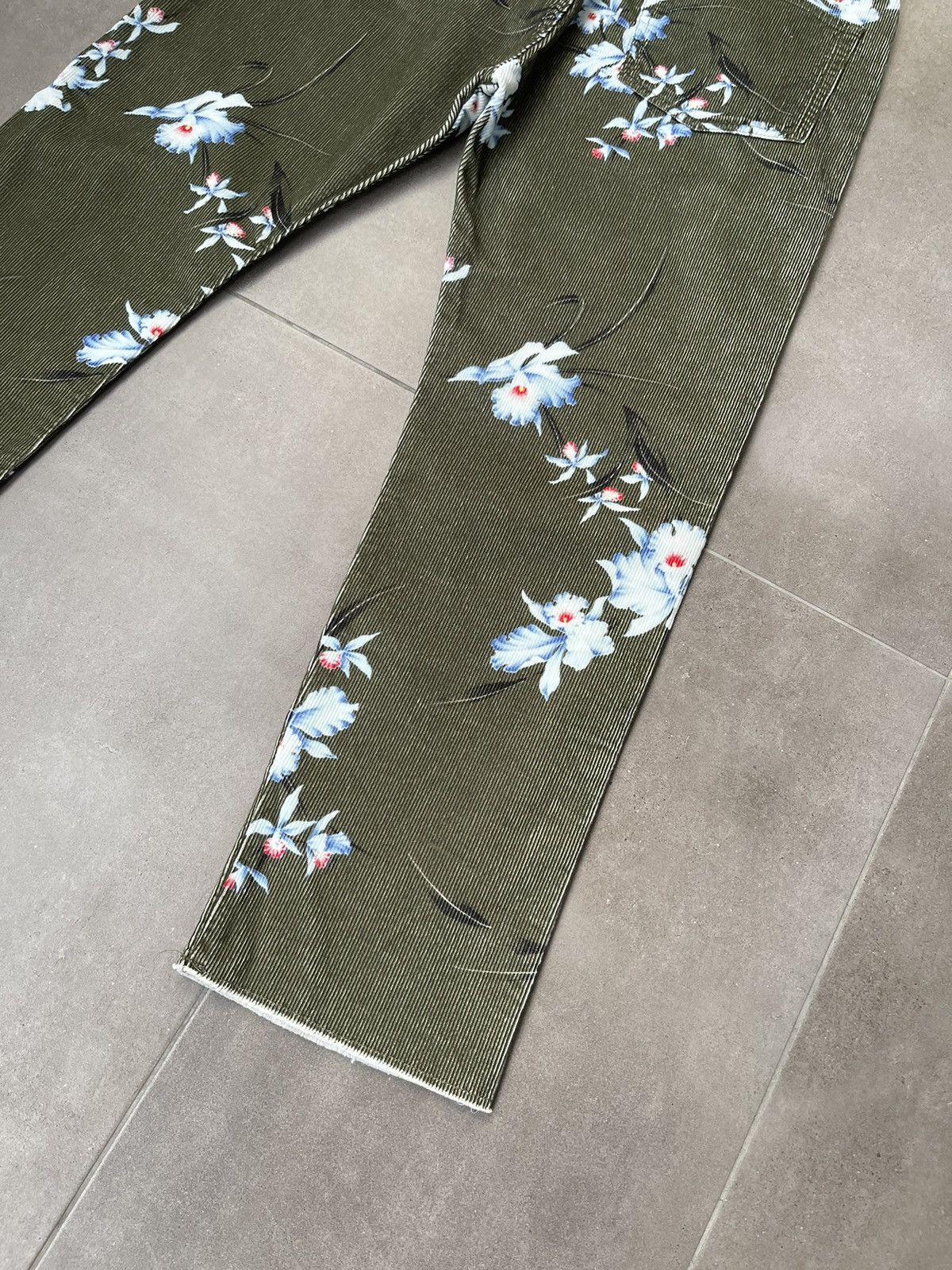 N21 !DS! FW22 N21 Floral Print Straight Leg Green Corduroy Pants Size US 32 / EU 48 - 15 Thumbnail