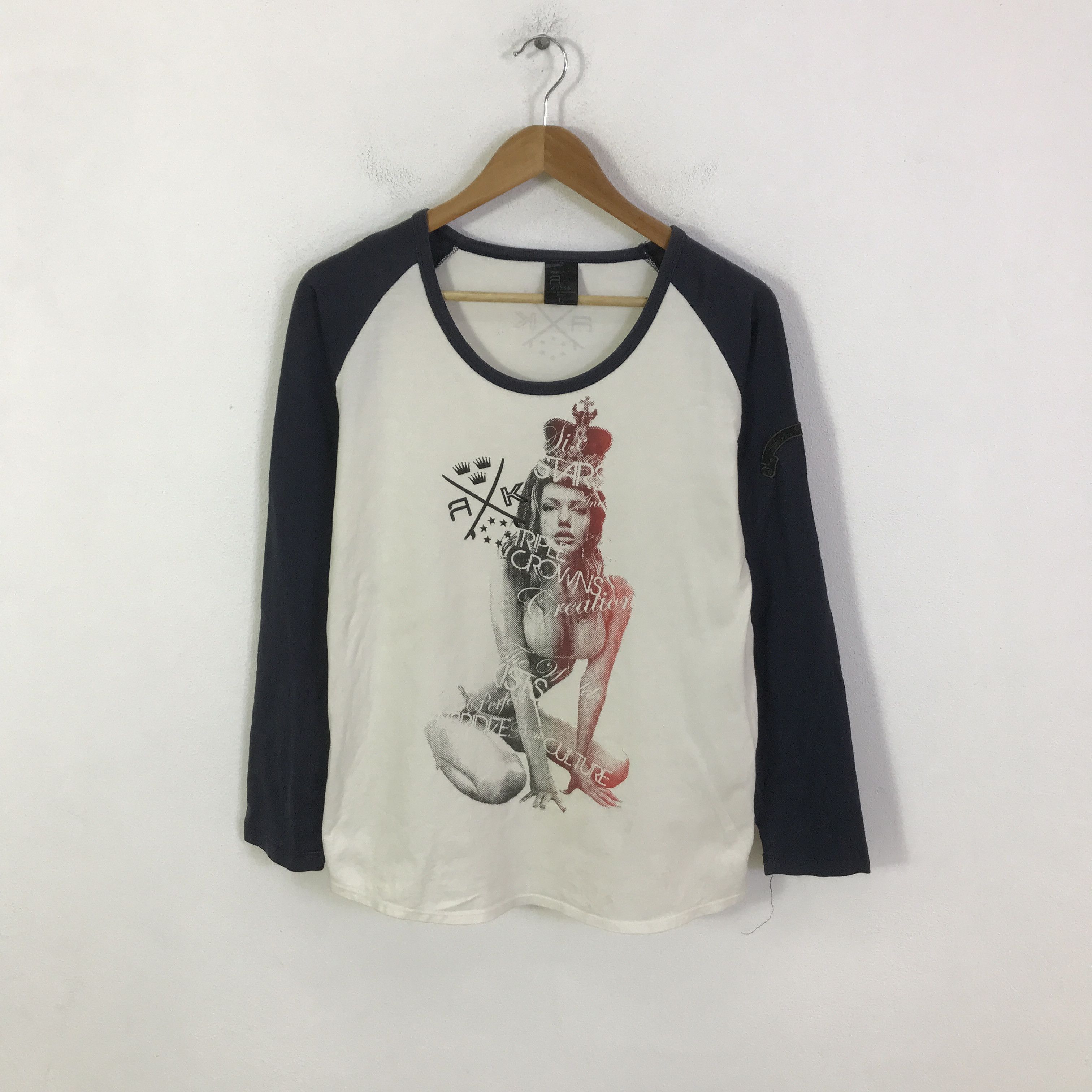 Japanese Brand a.k long woman sexy design sleeve t-shirt K117B6 Size US L / EU 52-54 / 3 - 1 Thumbnail