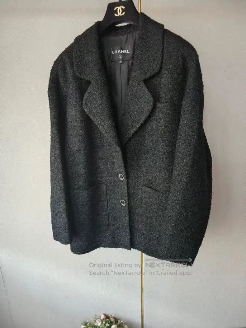 Chanel Chanel Gray Outerwear Jacket. Size US M / EU 48-50 / 2 - 1 Thumbnail
