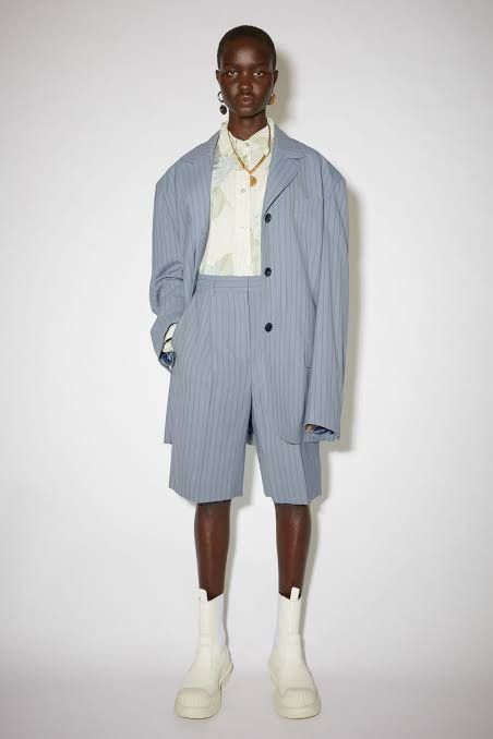 Acne Studios Acne Studios Ruthie Pinstripe Suit short Wool Size 28" / US 6 / IT 42 - 1 Thumbnail