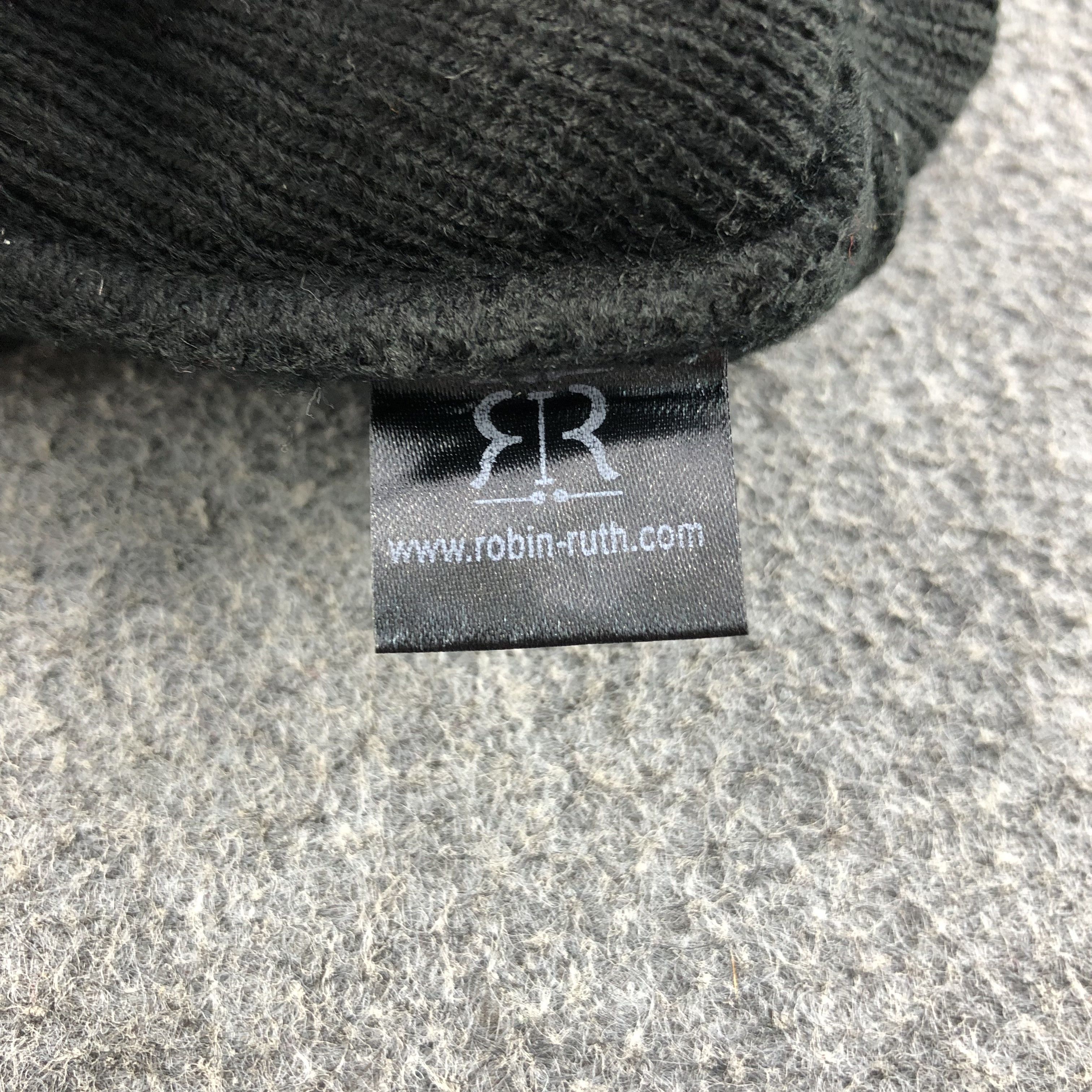 Robin Ruth Robin Ruth London Beanie Snowcap Snow Hat B115 Size ONE SIZE - 3 Thumbnail