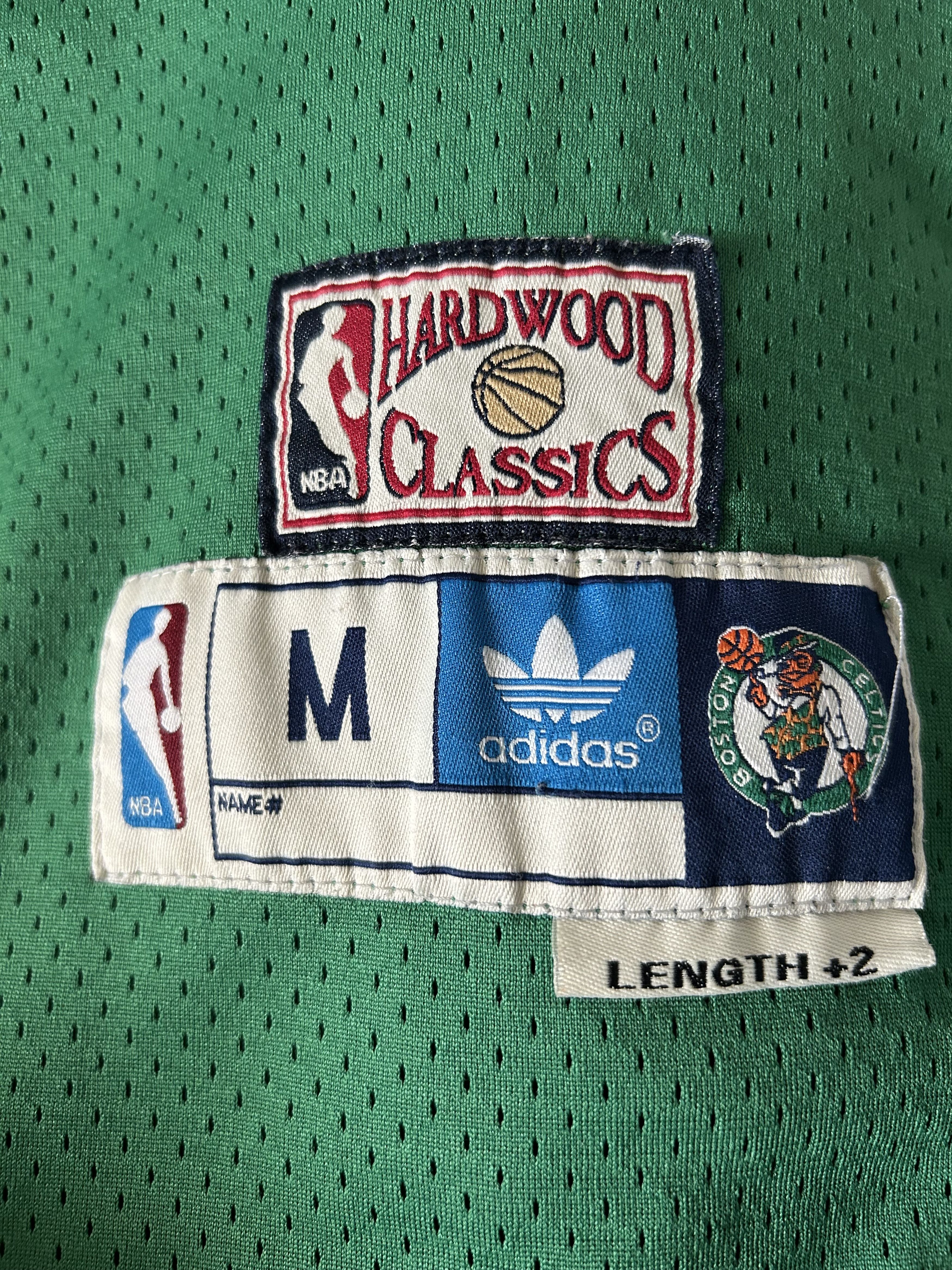 Adidas Vintage BOSTON CELTICS no. 33 BIRD - M - adidas - UNIQUE Size US M / EU 48-50 / 2 - 5 Thumbnail