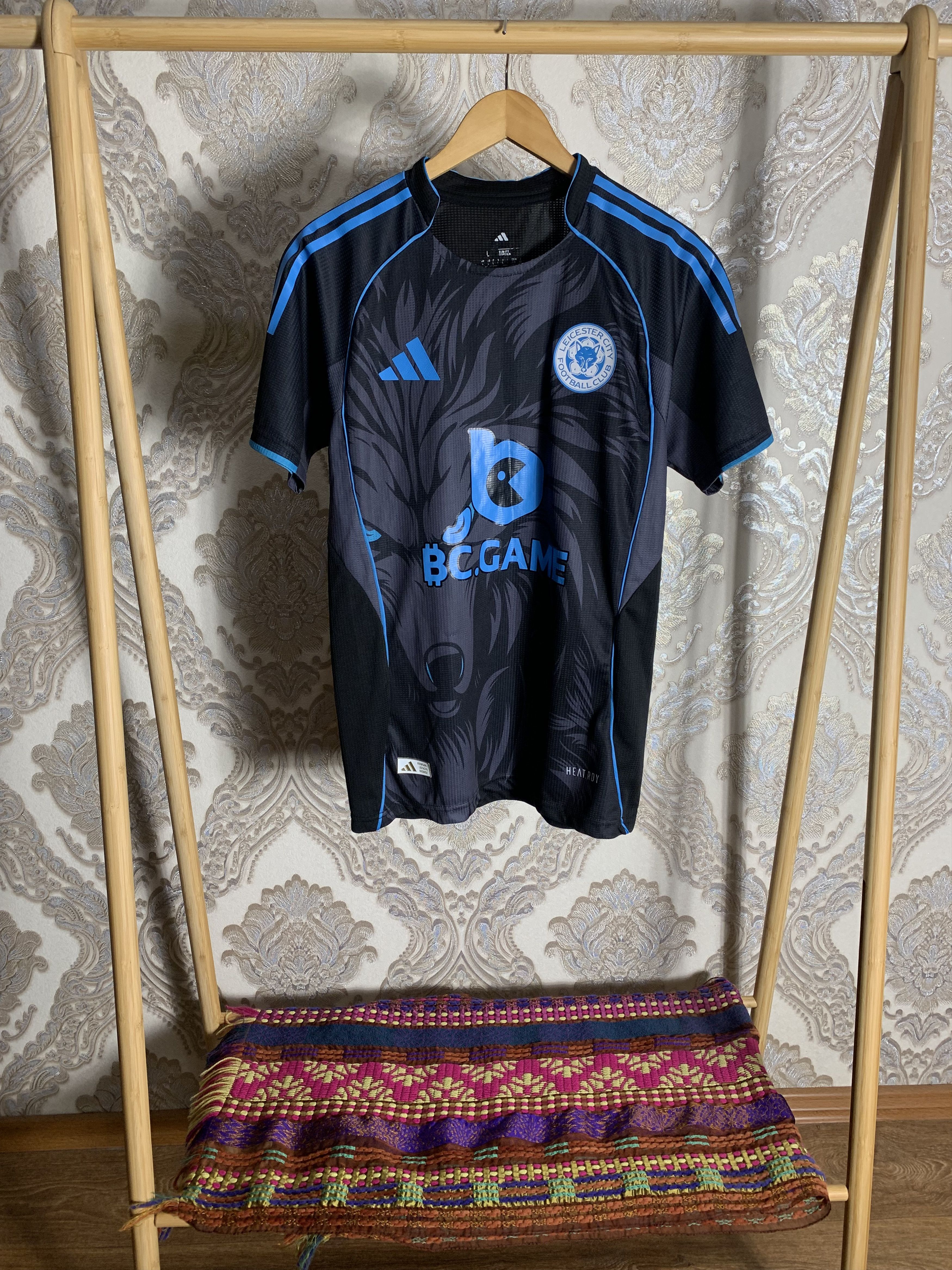 Adidas ADIDAS FC LEICESTER CITY ENGLAND SOCCER JERSEY RETRO Y2K 90s Size US L / EU 52-54 / 3 - 1 Thumbnail