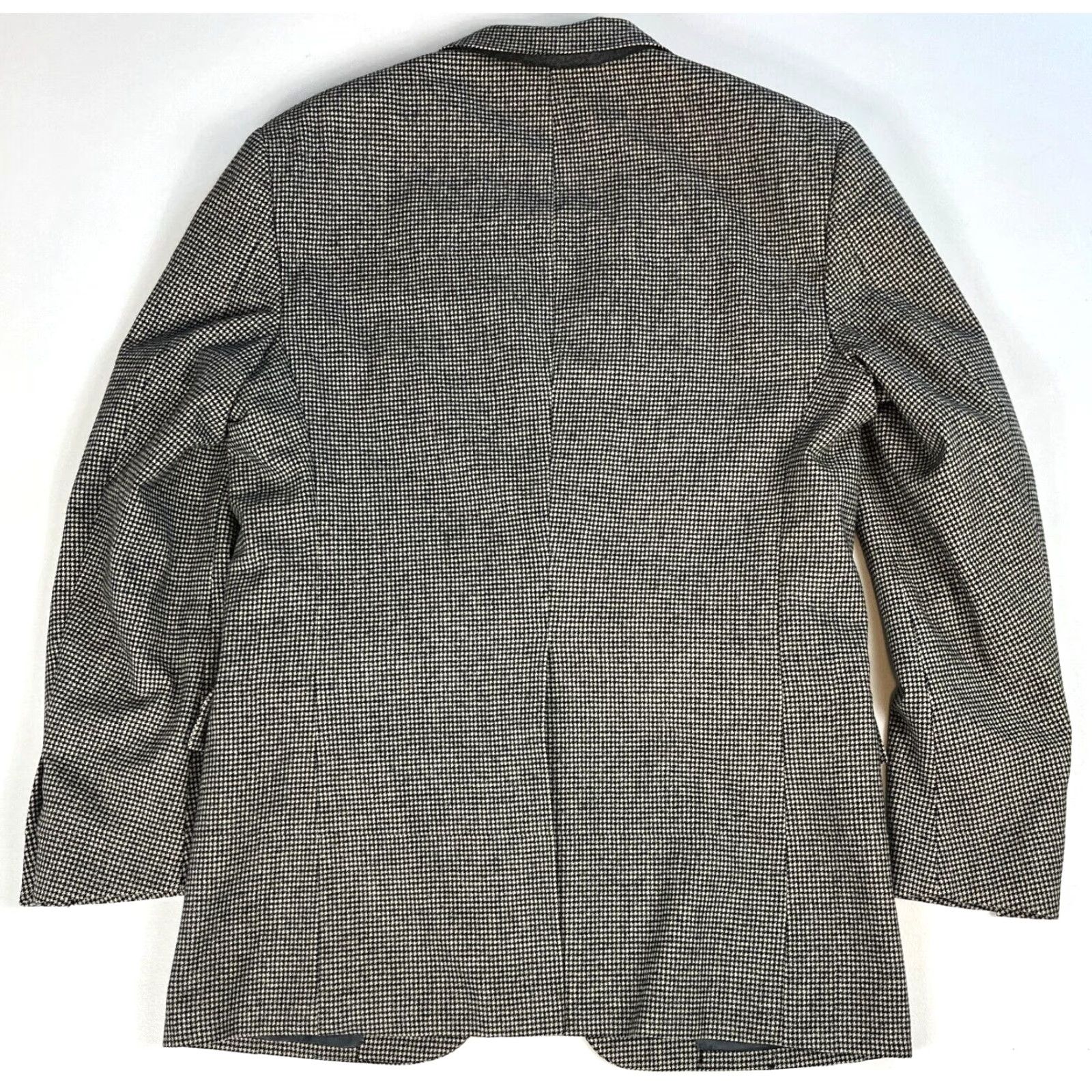 Polo Ralph Lauren Polo Ralph Lauren Blazer Shirt Men Wool Houndstooth Made in USA 43L Vintage 2-Button Long Jacket Black White Size US XL / EU 56 / 4 - 4 Thumbnail