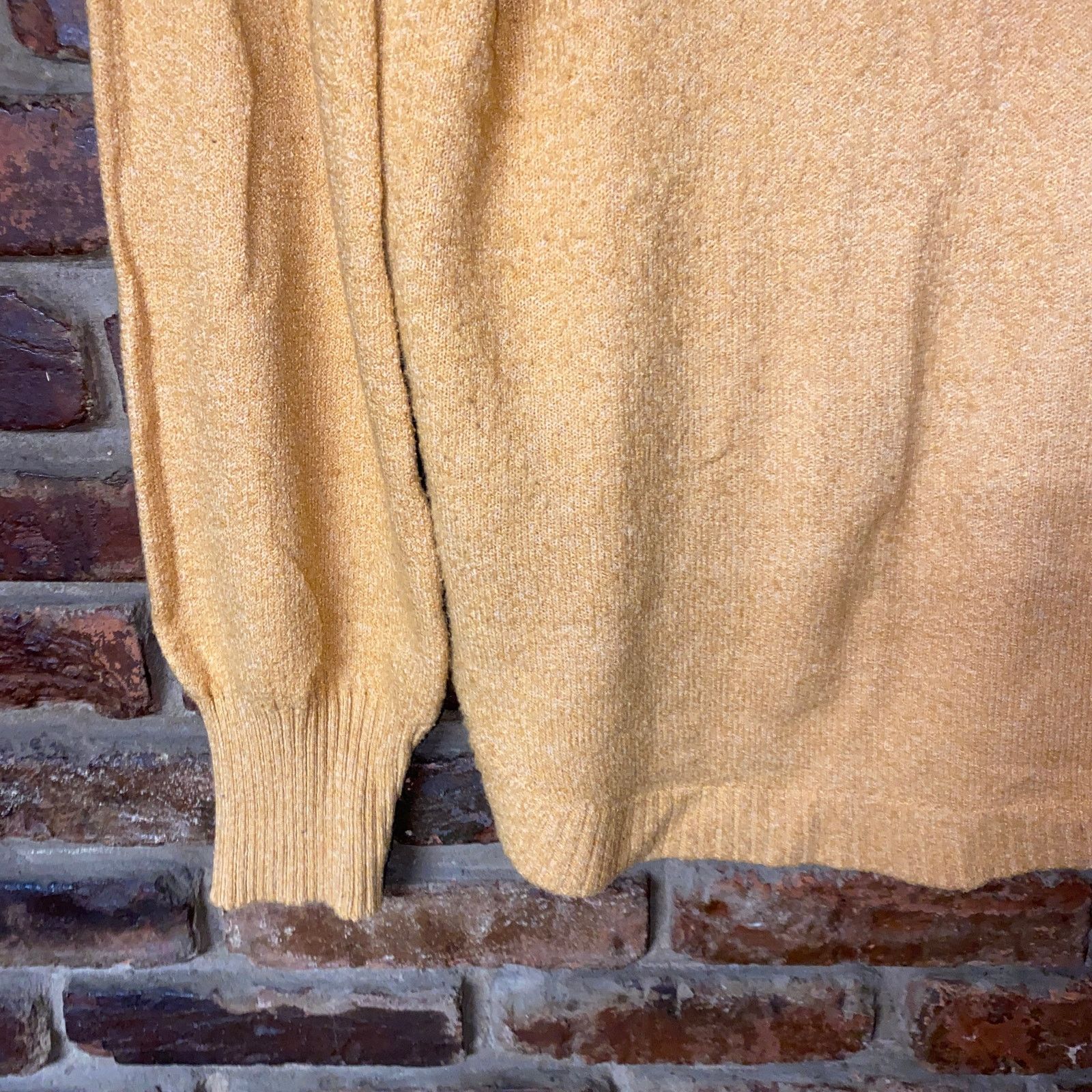 Other Tahari Yellow Thick Knit Turtleneck Pullover Sweater Small Size S / US 4 / IT 40 - 3 Thumbnail