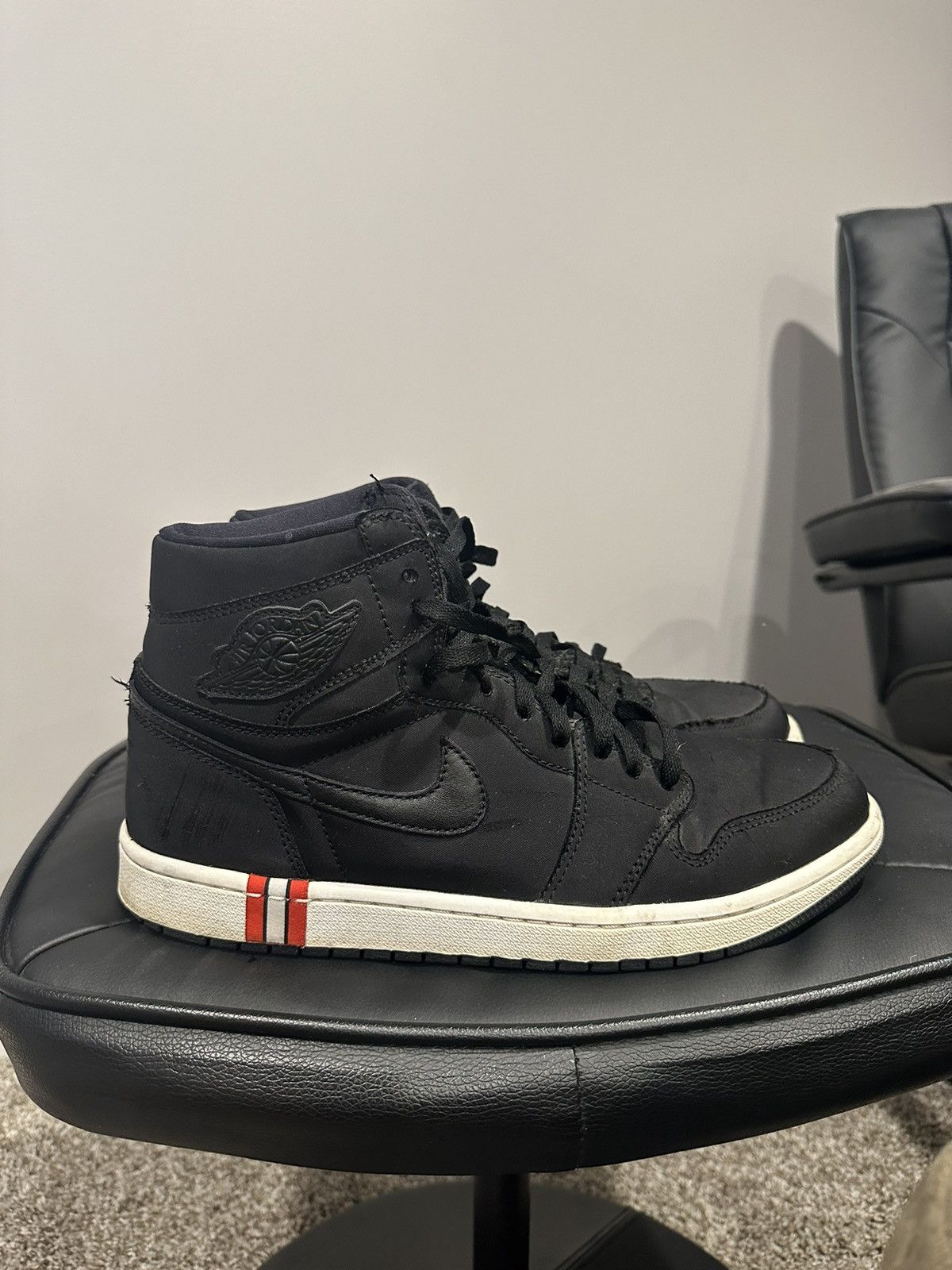 Jordan Brand PSG Jordan 1 Size US 11.5 / EU 44-45 - 1 Thumbnail
