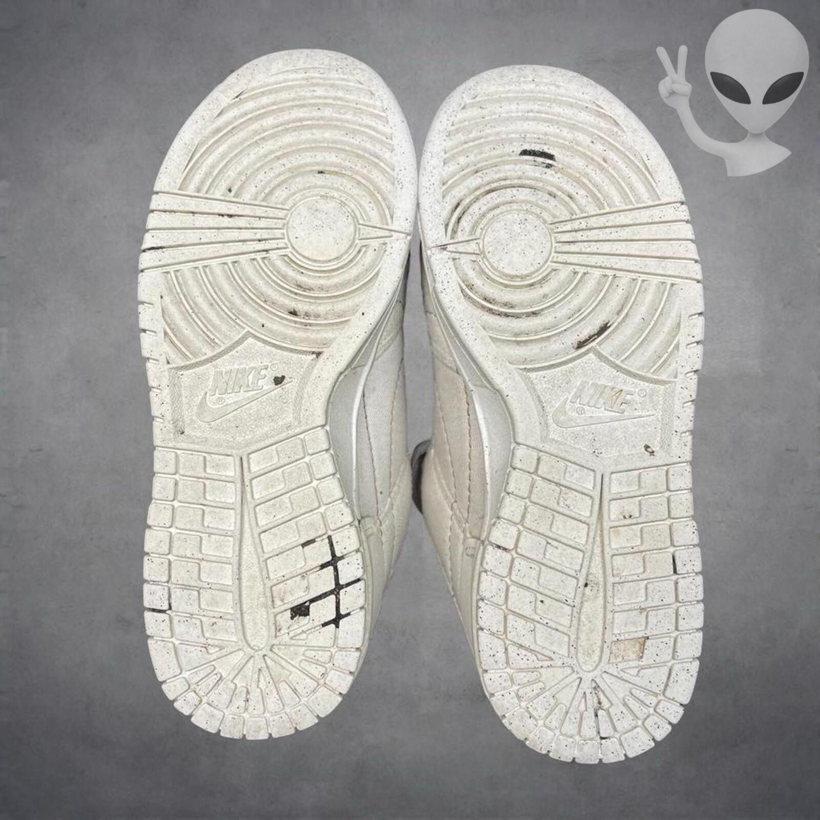Nike Nike Dunk Low Disrupt 2 Pale Ivory Womens 7.5 DH4402-100 Size US 7.5 / IT 37.5 - 5 Thumbnail