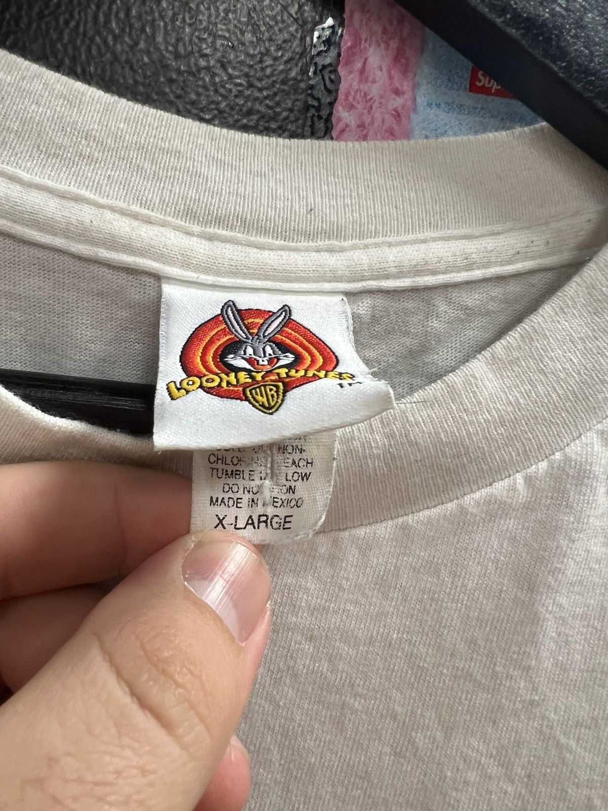 Vintage Vintage Looney Toons Tweetys Gym Shirt Size US XL / EU 56 / 4 - 2 Thumbnail