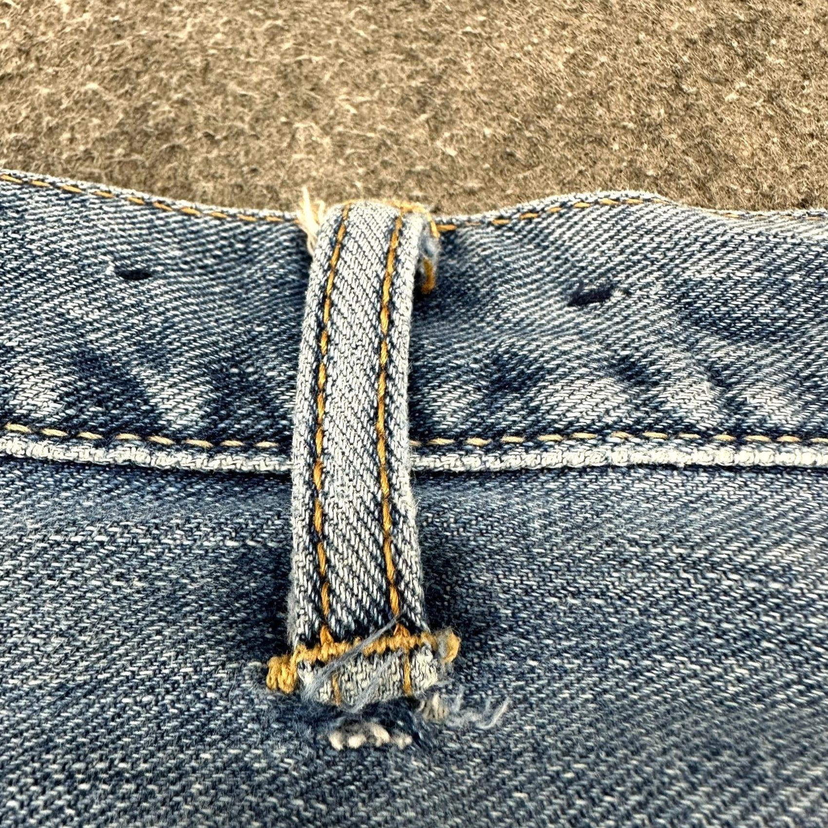 American Eagle Outfitters American Eagle Jeans Mens 38x32 Blue Relaxed Straight Distressed 5-Pocket Denim Jeans Mens Blue Distressed Retro Vintage? Size US 38 / EU 54 - 3 Thumbnail