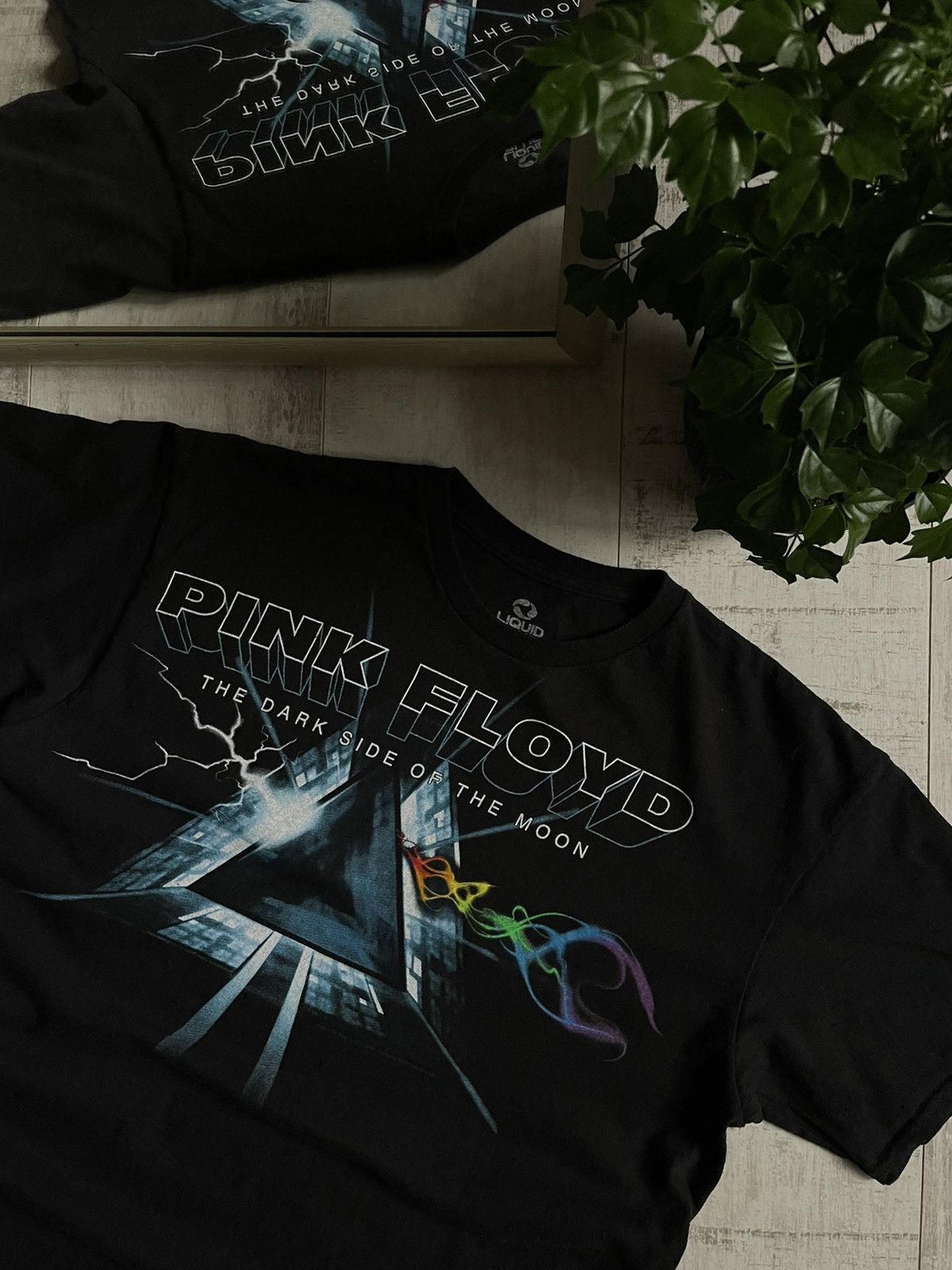 Liquid Blue × Pink Floyd × Vintage Vintage Pink Floyd Liquid Blue Tee “DARK SIDE OF THE MOON “ Size US L / EU 52-54 / 3 - 3 Thumbnail