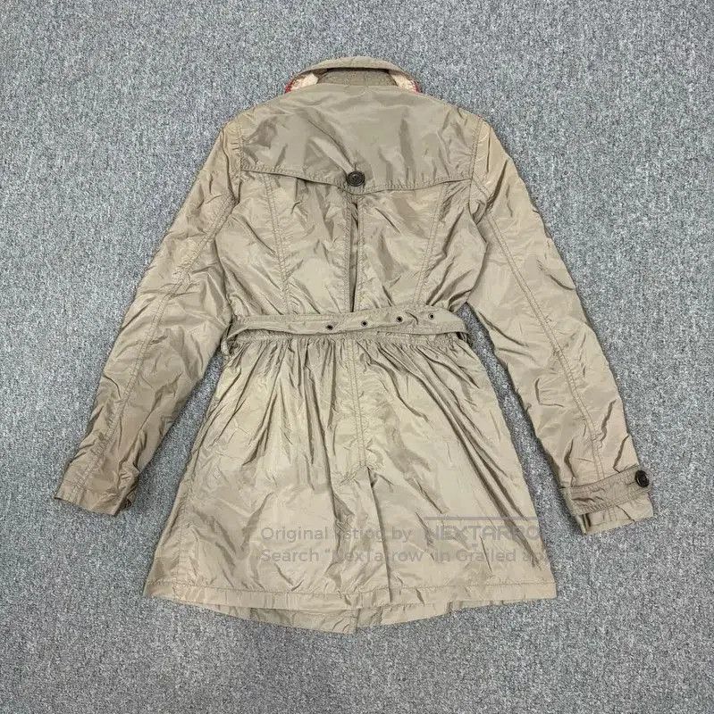 Burberry Burberry Beige Cotton Women's Trench Coat. Size L / US 10 / IT 46 - 2 Thumbnail