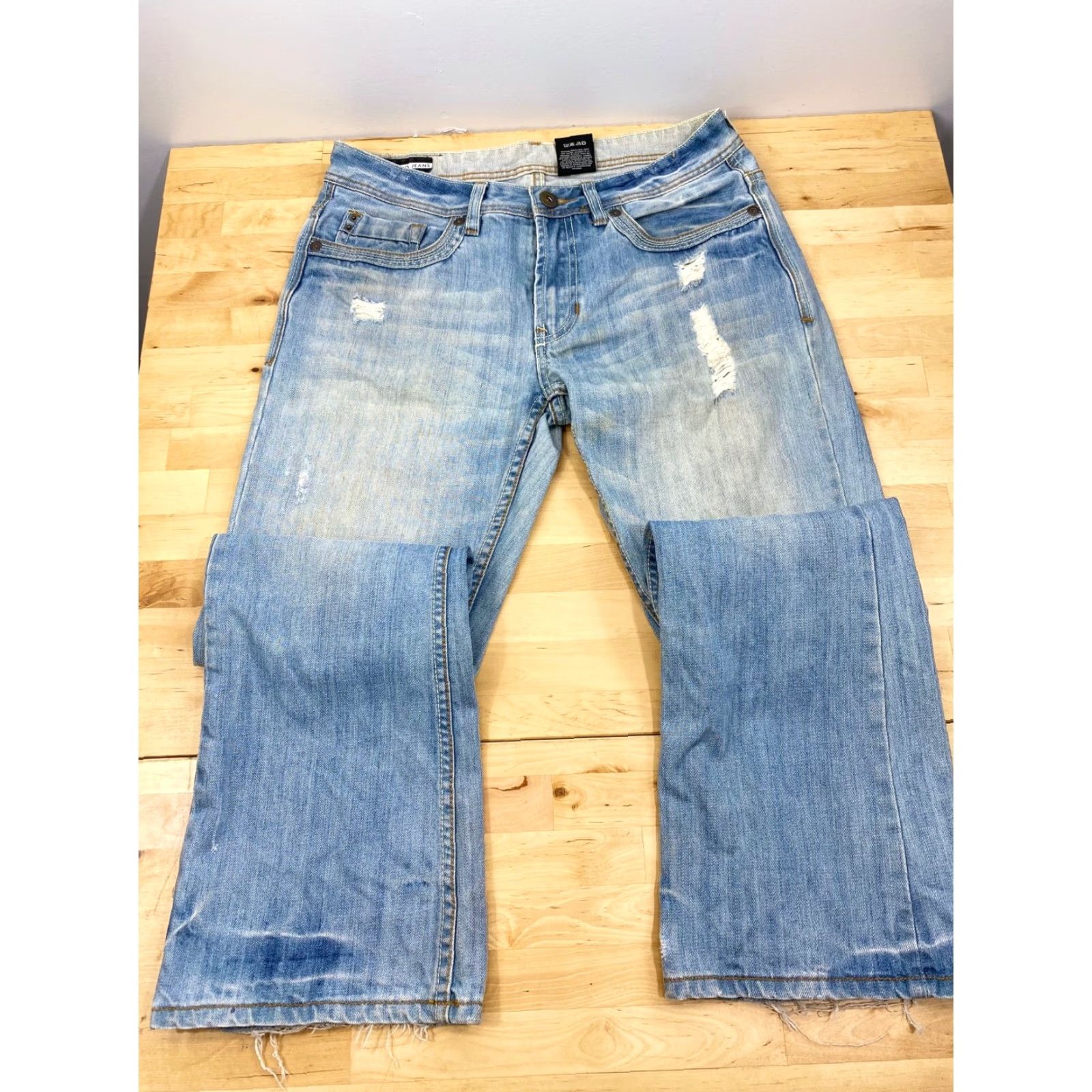 Vintage Buffalo Jeans David Bitton Men's 32 Bootcut Blue Denim Distress #2822 Jeans Blues Regular Jeans Mens Bootscut? Size US 33 - 2 Thumbnail