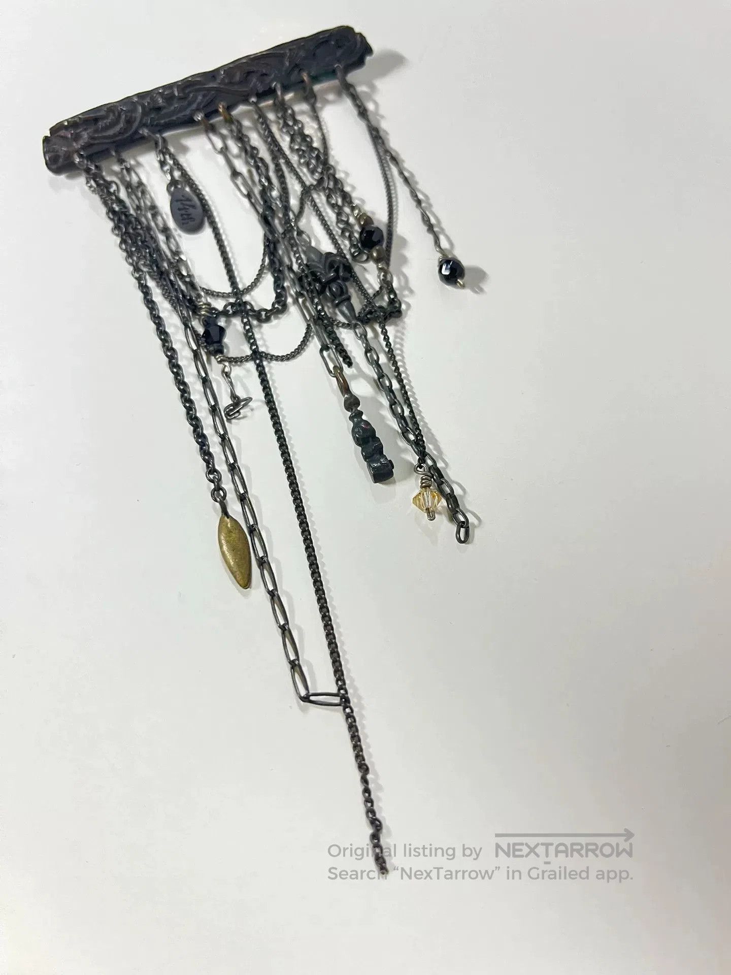 14th Addiction Fringe Chain Brooch.