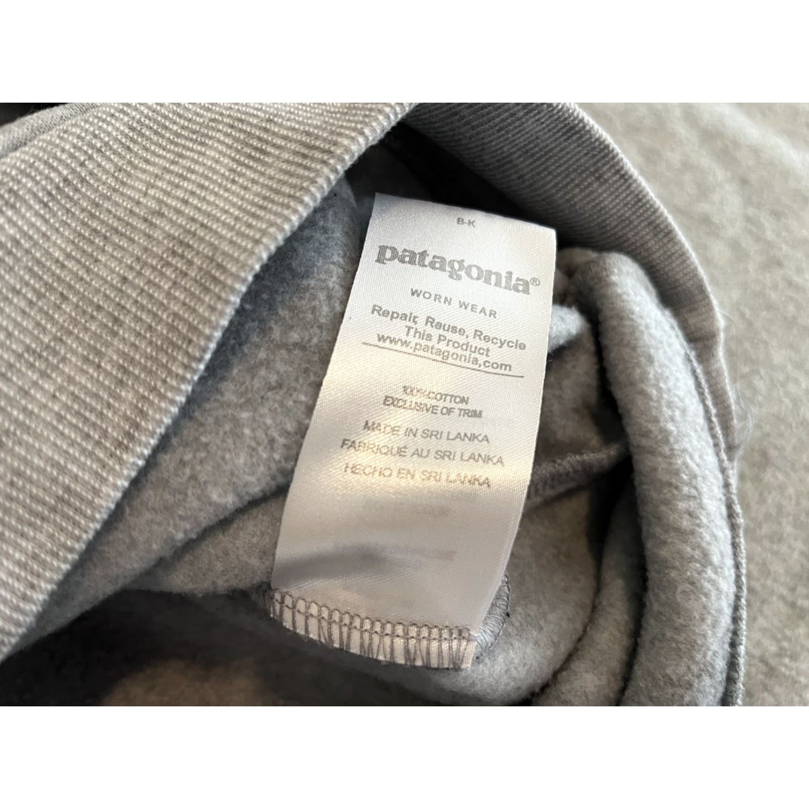 Patagonia Patagonia Hoodie Gray Medium Men Pullover Summit Road Sweatshirt Shirt Outdoor Camping 90s Mens Size US M / EU 48-50 / 2 - 6 Thumbnail