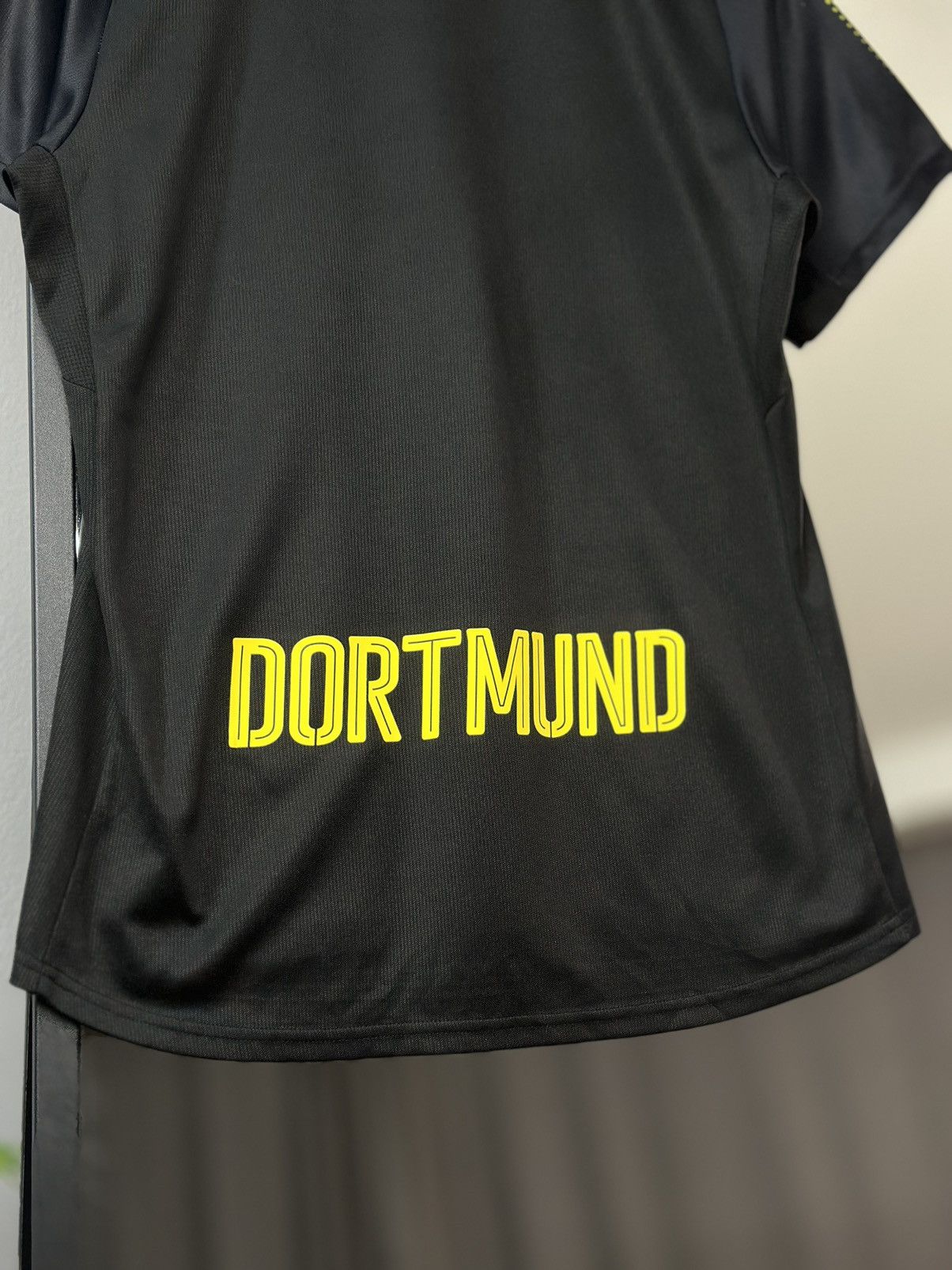 Puma Borussia Dortmund 2017/18 Puma football shirt Jersey soccer Size US XL / EU 56 / 4 - 14 Thumbnail