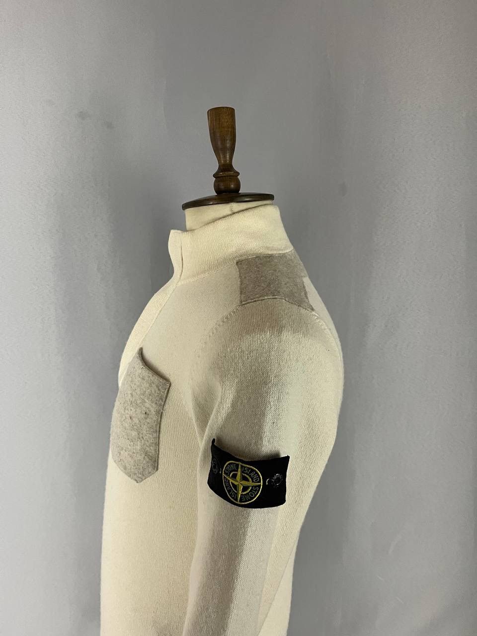 Stone Island Stone Island Milk Sweater Size US S / EU 44-46 / 1 - 6 Thumbnail