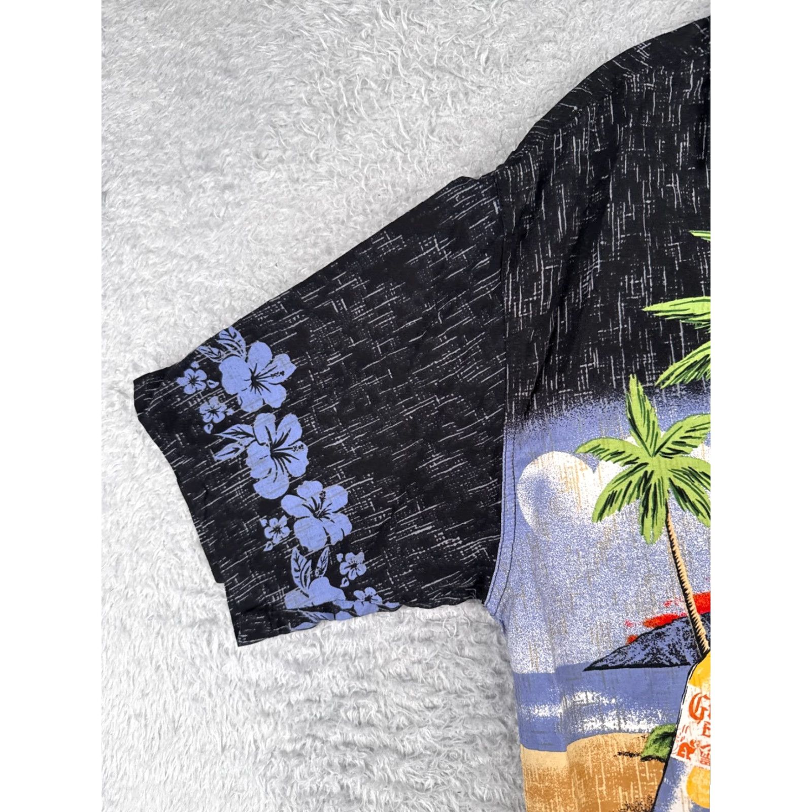 Big Dogs Big Dogs Button-Up Shirt Adult Small Black Blue Floral Rayon Hawaiian Mens Size US S / EU 44-46 / 1 - 3 Thumbnail