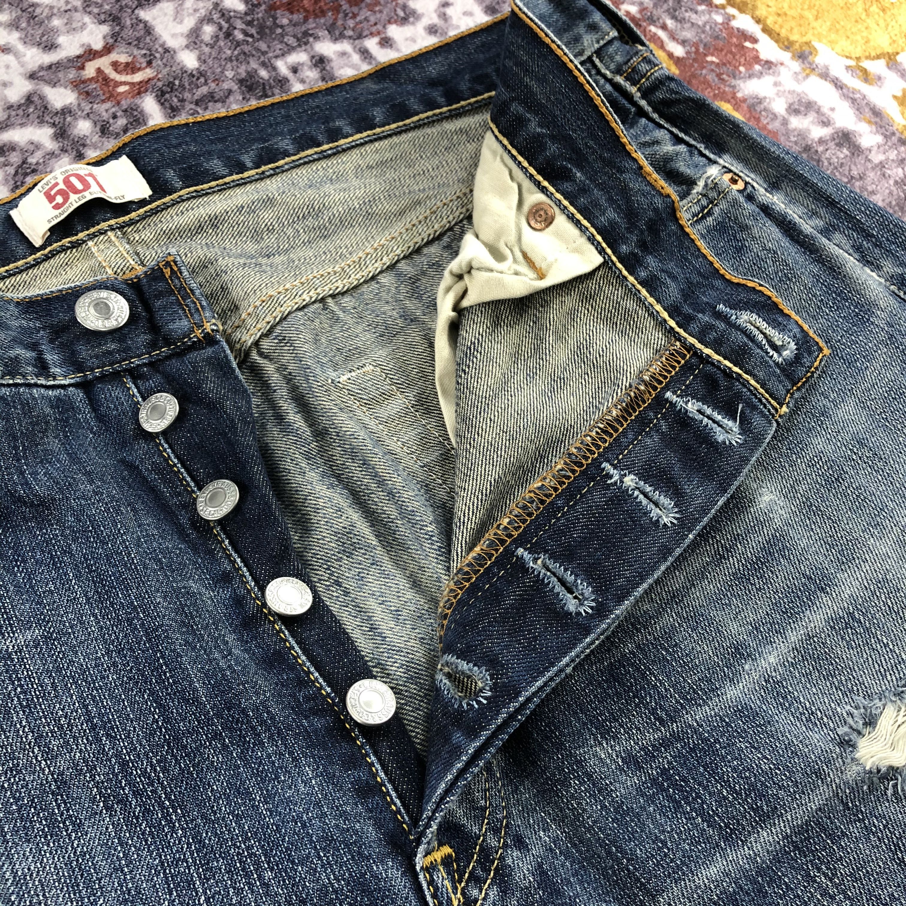 Levi's Vintage Blue Wash Levis 501 Jeans-JM2270 Size US 37 - 10 Thumbnail