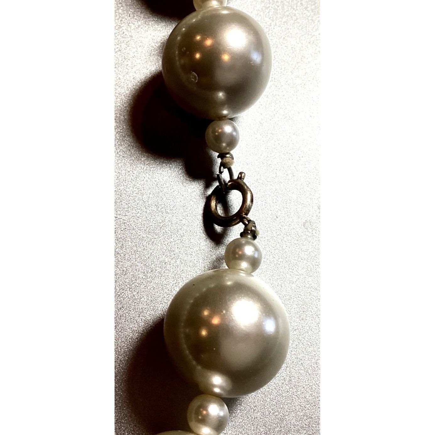 Other Vintage Faux Pearl Necklace W/Large Beads & Small Spacer Bea Size ONE SIZE - 2 Thumbnail
