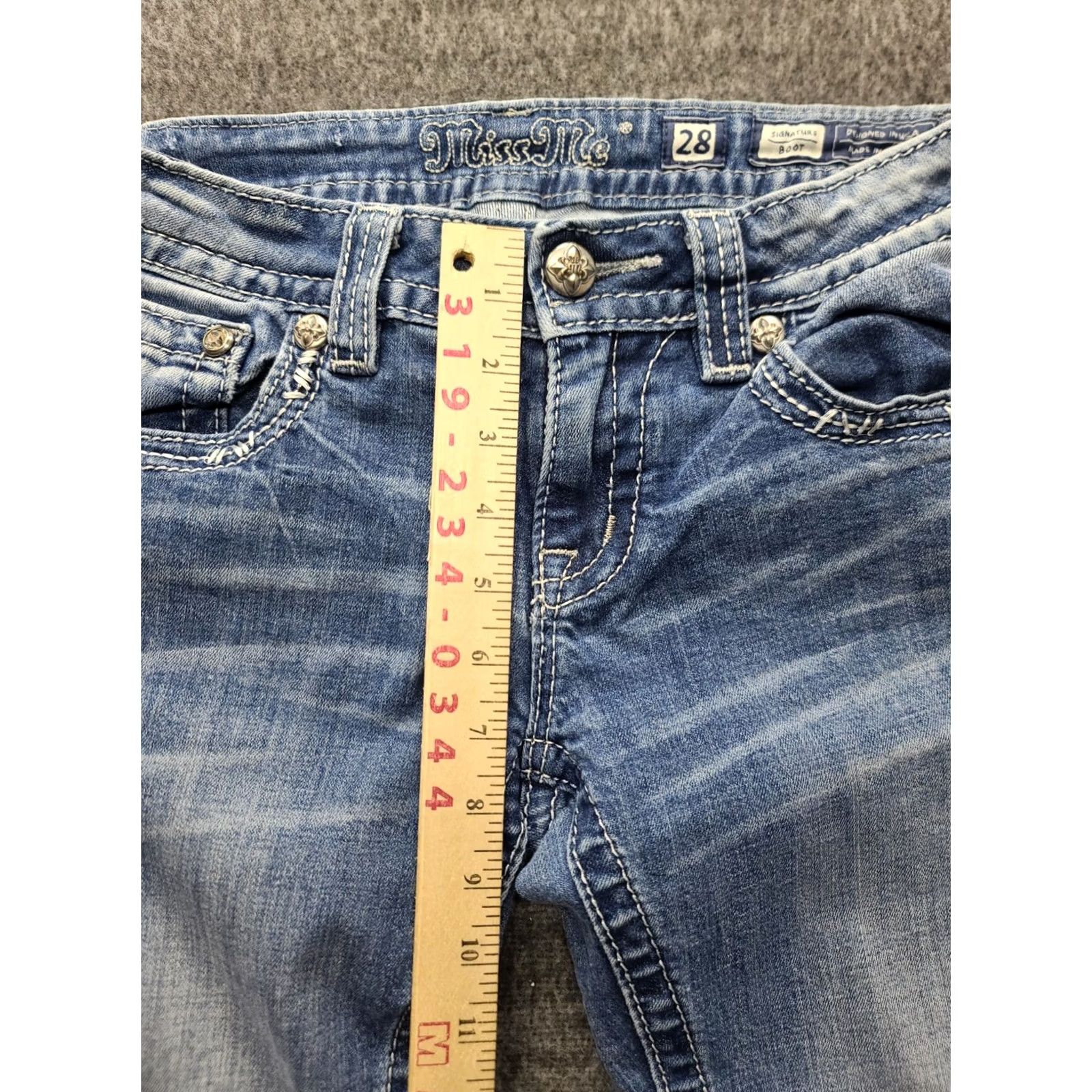 Miss Me Miss Me Jeans Womens 28 Fleur De Lis Boot Cut Embroidered Rhinestone Western Cowgirlcore Denim Blue 5-Pocket Regular Inseam 32" Rise Low. Size 28" / US 6 / IT 42 - 7 Thumbnail