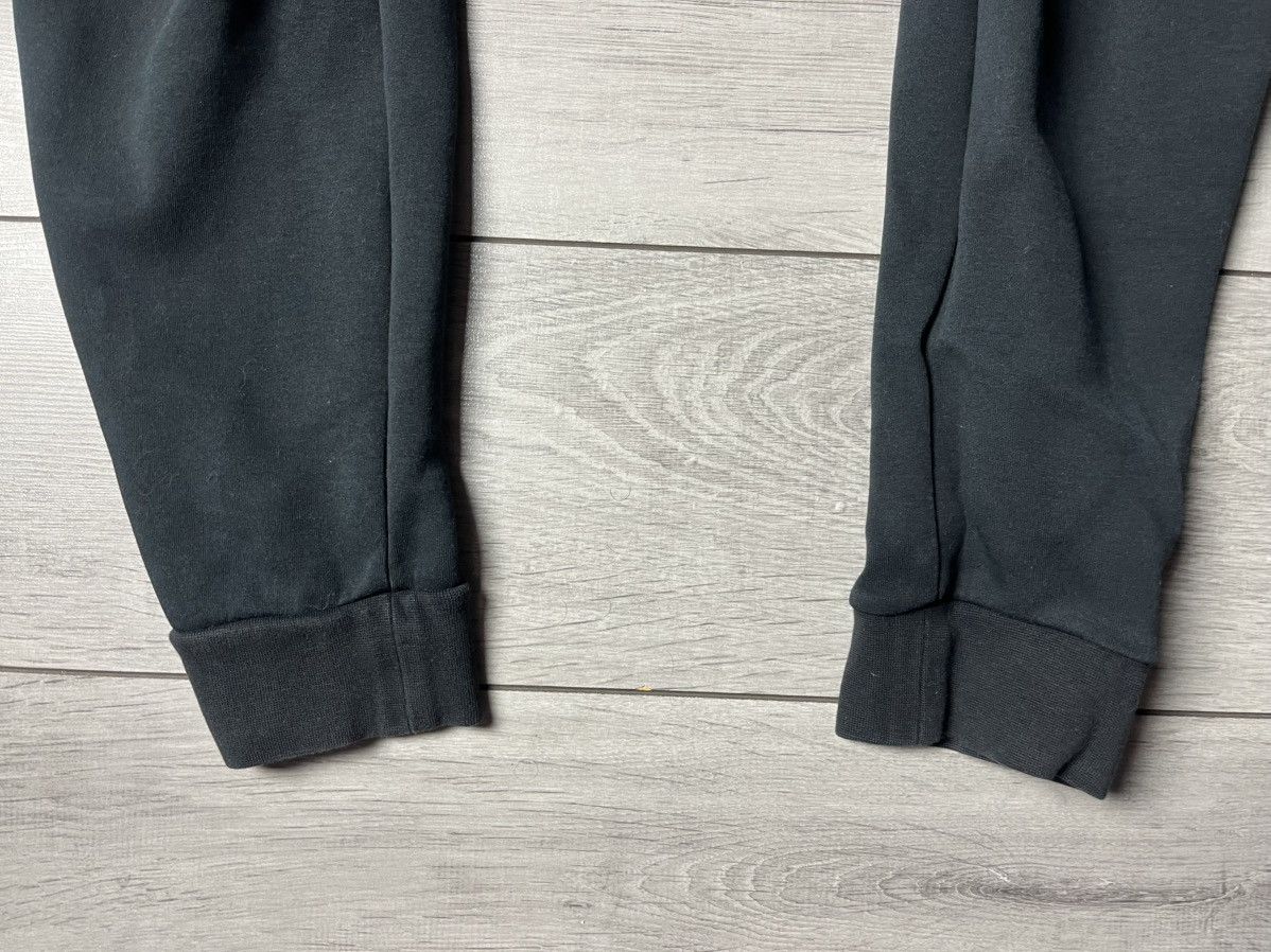 Nike Nike tech fleece sweatpants size S/M Size US 30 / EU 46 - 2 Thumbnail