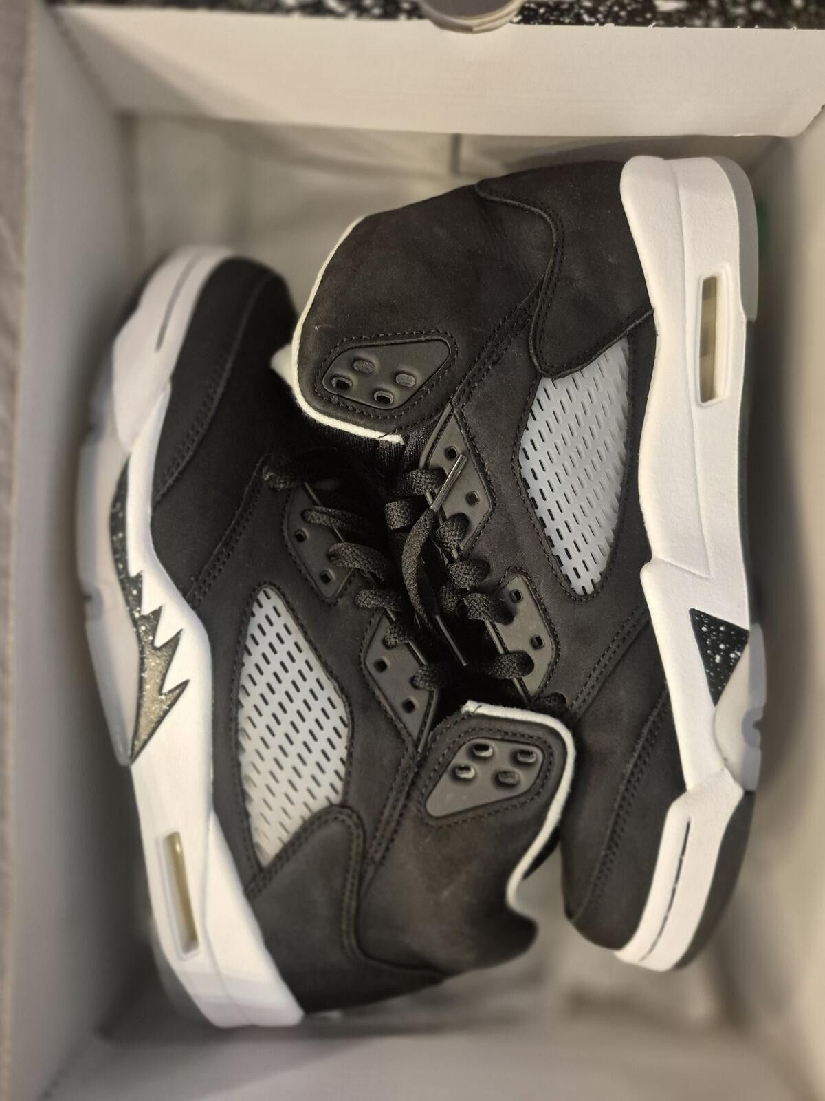 Jordan Brand Jordan 5 Retro Oreo (2013) Size 9 Men Size US 9 / EU 42 - 2 Thumbnail