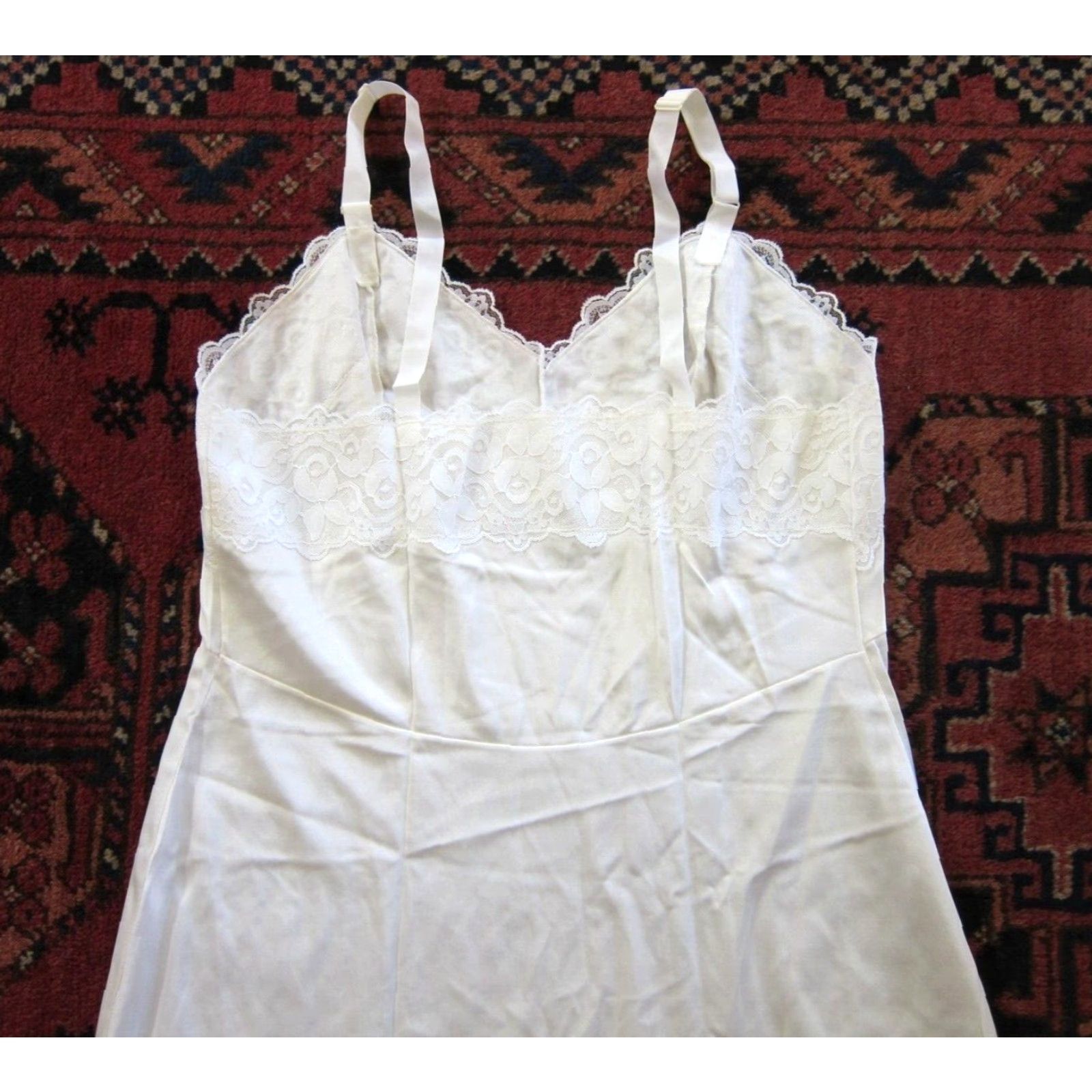 Vintage Vintage Pinehurst Ivory Lace Spaghetti Strap Long Slip Nightgown Dress 36 Medium Size M / US 6-8 / IT 42-44 - 5 Thumbnail