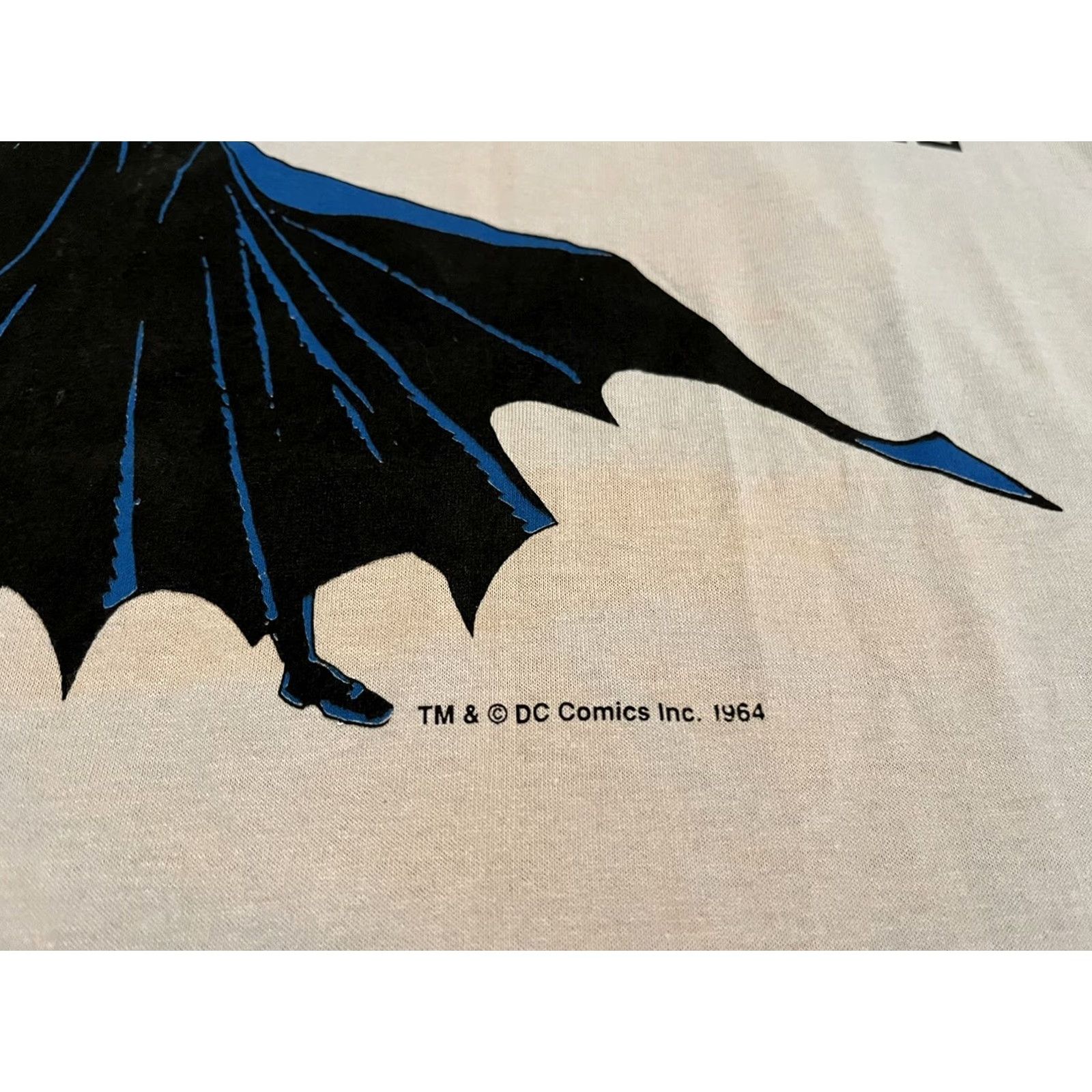 Velva Sheen VINTAGE Batman Shirt Men's M Gray DC Comics 60s USA Velva Sheen Short Sleeve Crew Neck Size US M / EU 48-50 / 2 - 2 Thumbnail