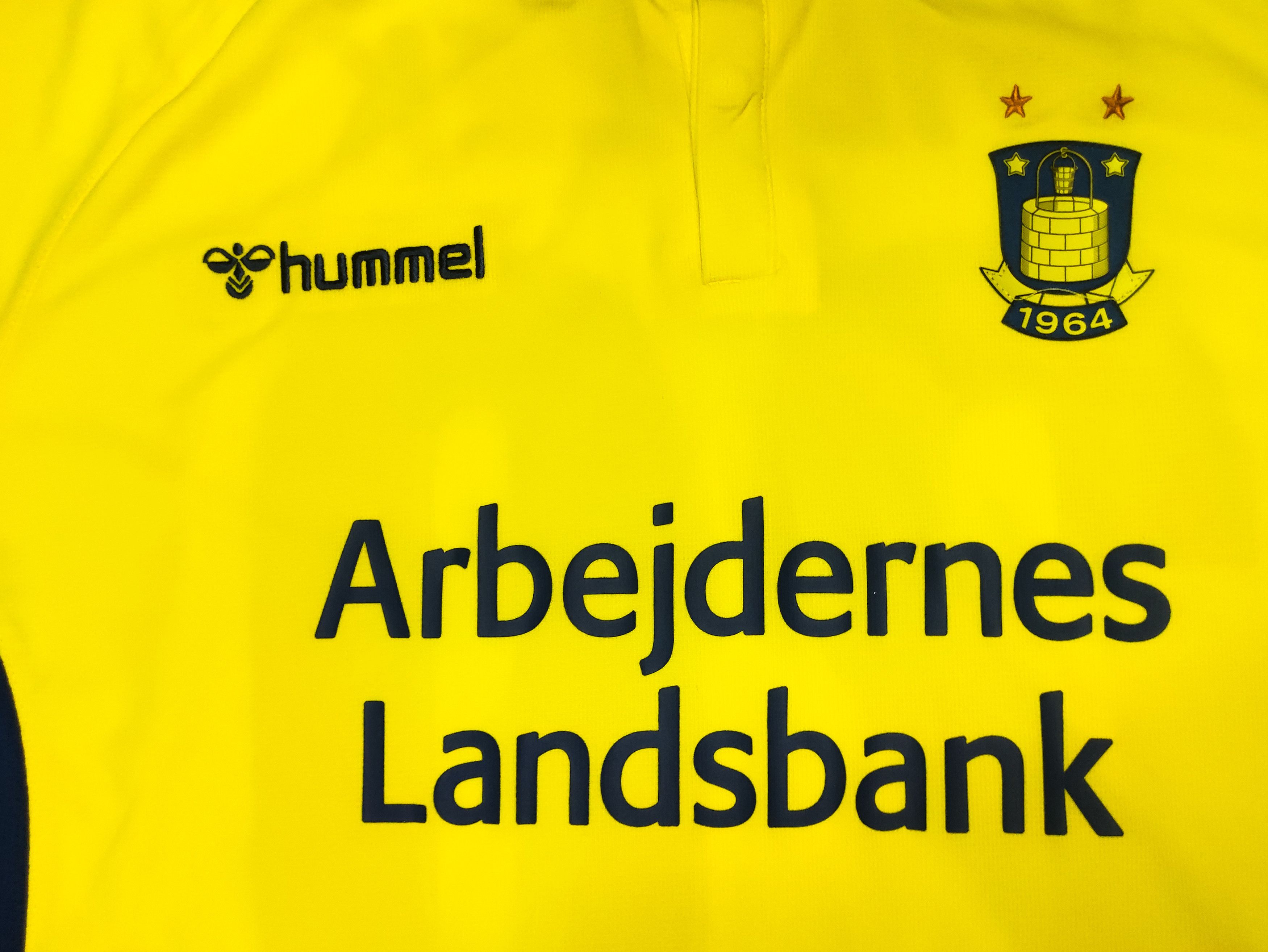 Hummel Kamil Wilczek #20 Brøndby IF 2019 2020 Hummel Home Shirt Size US L / EU 52-54 / 3 - 11 Thumbnail