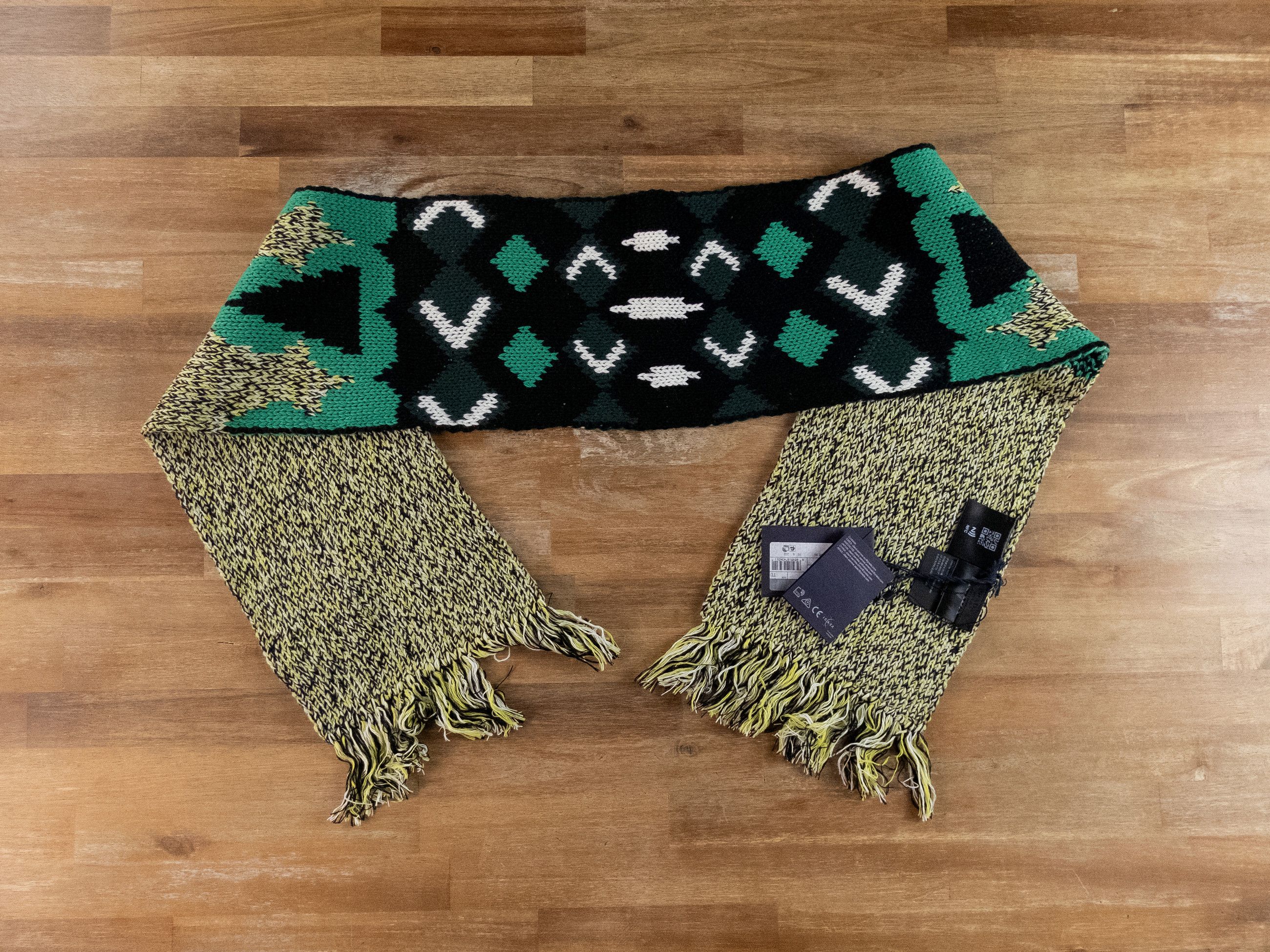 Prada PRADA green & black wool cashmere fringe scarf authentic Size ONE SIZE - 4 Thumbnail