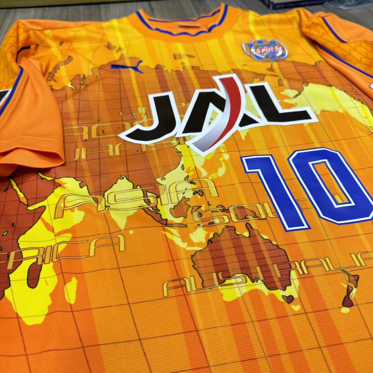 Other Shimizu S-pulse 2002 home shirt #10 Sawanobori Size US XL / EU 56 / 4 - 4 Thumbnail