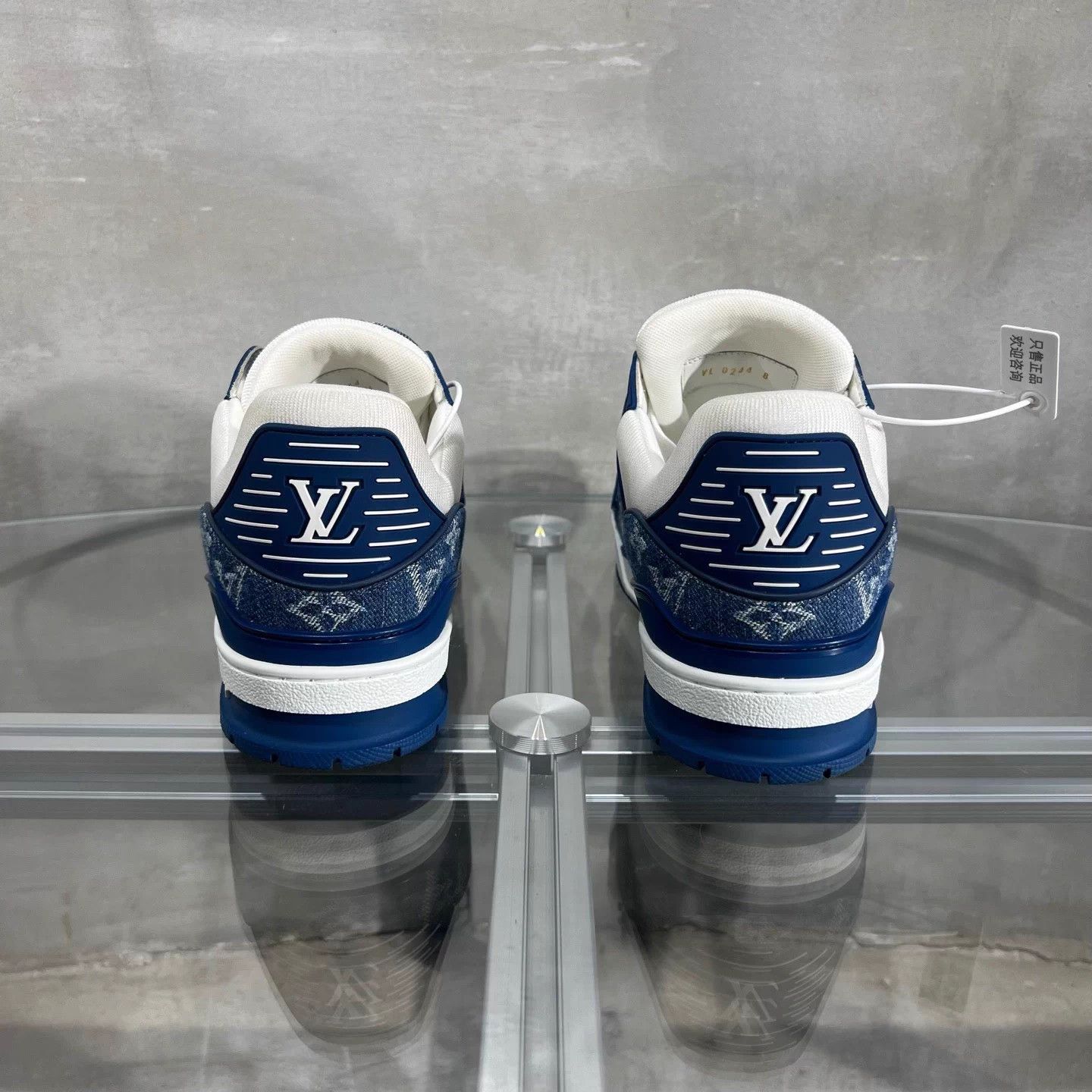 Louis Vuitton LV Trainer White Blue Denim UK8 (42) Tried On Only Size US 8 / EU 41 - 6 Thumbnail