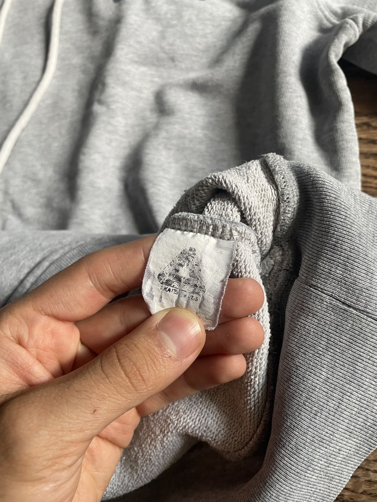 Palace Vintage faded distressed big logo palace hoodie Size US M / EU 48-50 / 2 - 13 Thumbnail