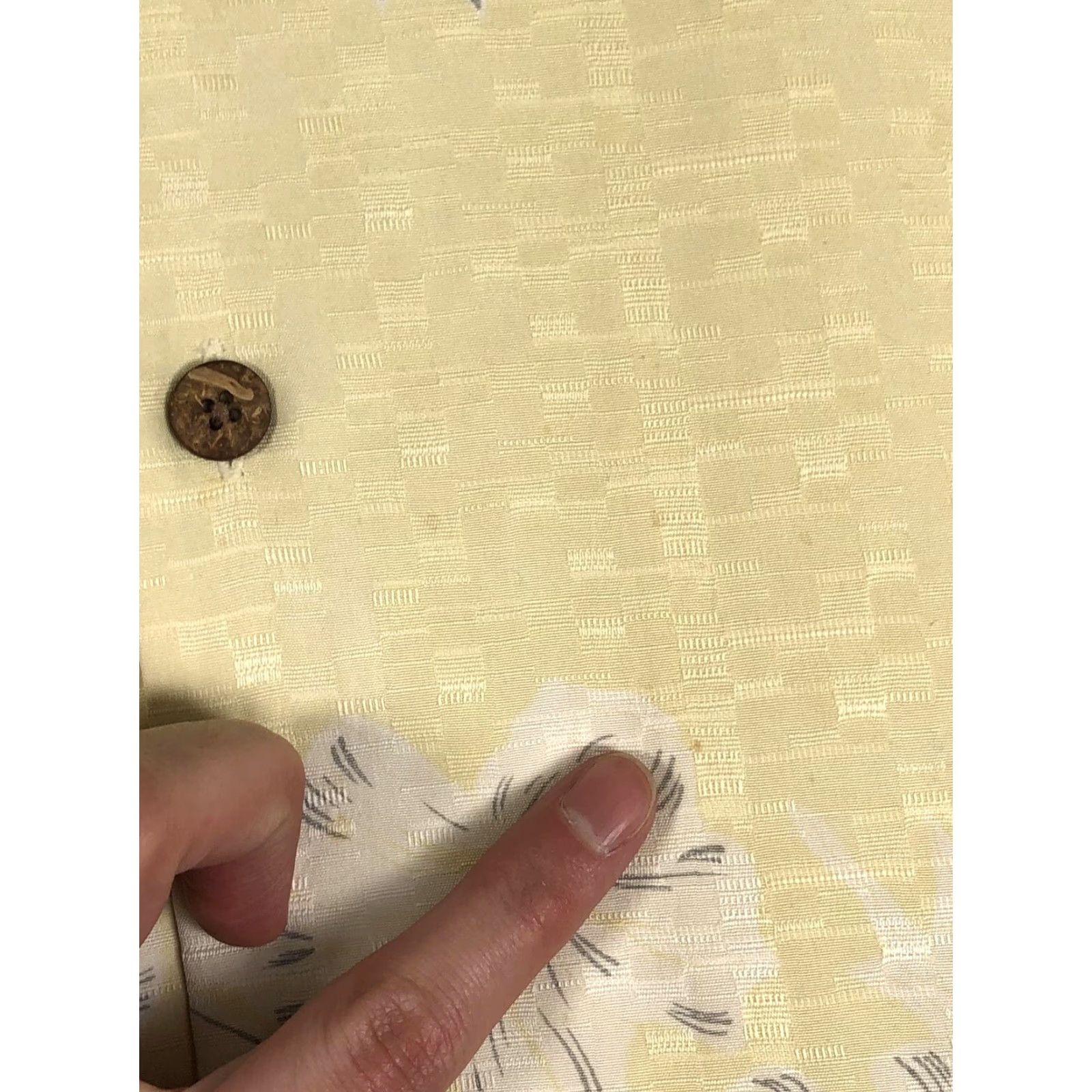 Tommy Bahama VINTAGE Tommy Bahama Shirt Men’s XL Hawaiian Yellow Gradient Floral Camp Button-Up Silk Short Sleeve Men Womens? Size US XL / EU 56 / 4 - 4 Thumbnail
