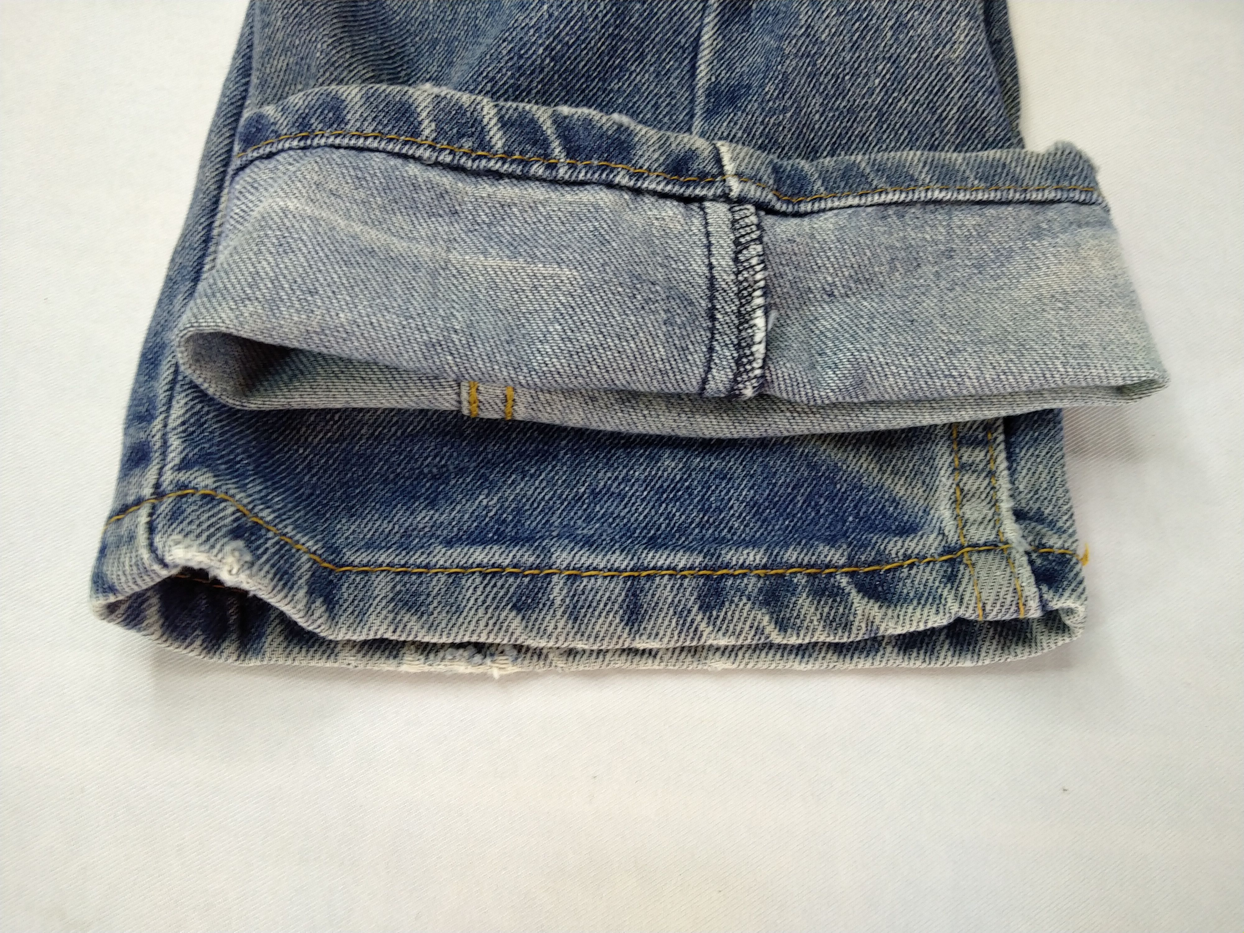 Levi's Distressed Blue Vintage Levi's 505 Denim 31x29.5 -JN146 Size US 31 - 18 Thumbnail
