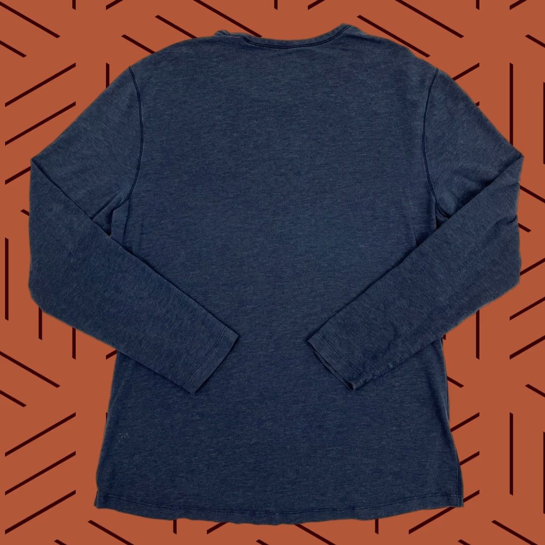 Lululemon Lululemon Shirt Mens S Slim Fit Blue Active Gym Performance Running Long Sleeve Size US S / EU 44-46 / 1 - 1 Thumbnail