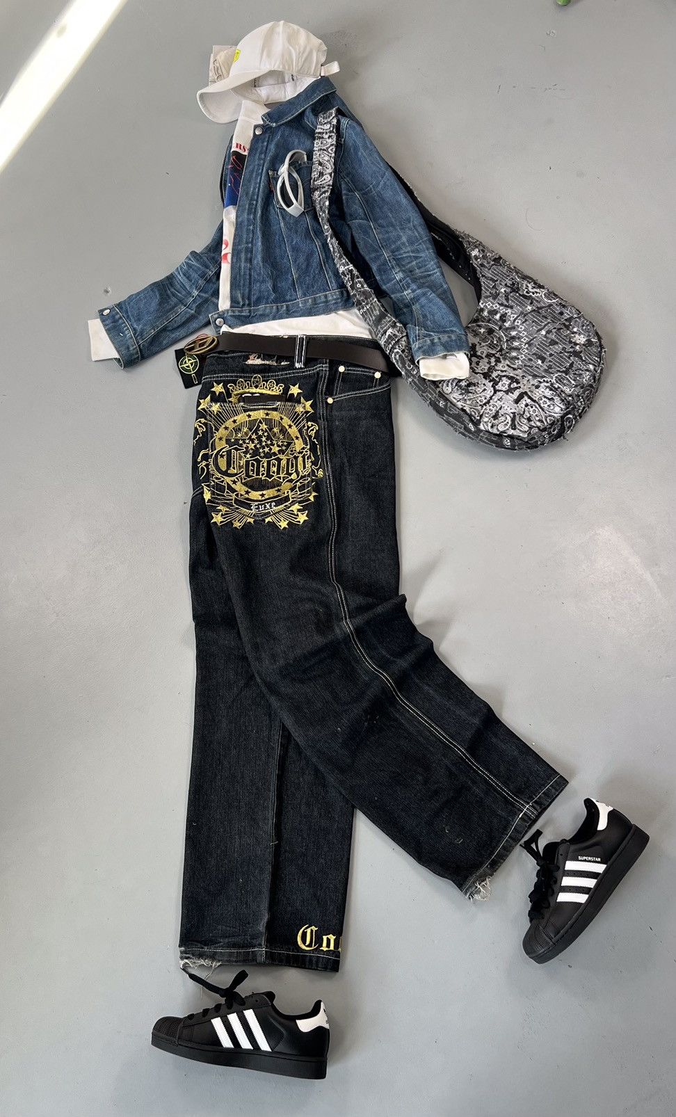 Coogi Vintage coogi golden embroidred baggy fit denim pants Size US 36 / EU 52 - 1 Thumbnail