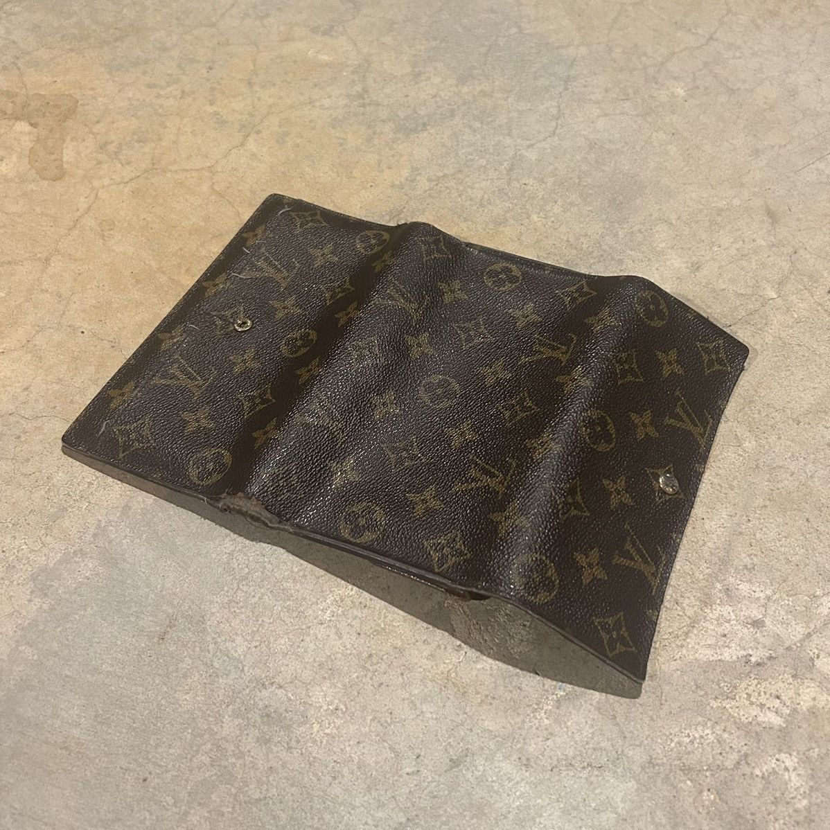 Designer × Louis Vuitton × Vintage Vintage Louis Vuitton LV Monogram Sarah Trifold Long Wallet Size ONE SIZE - 18 Thumbnail