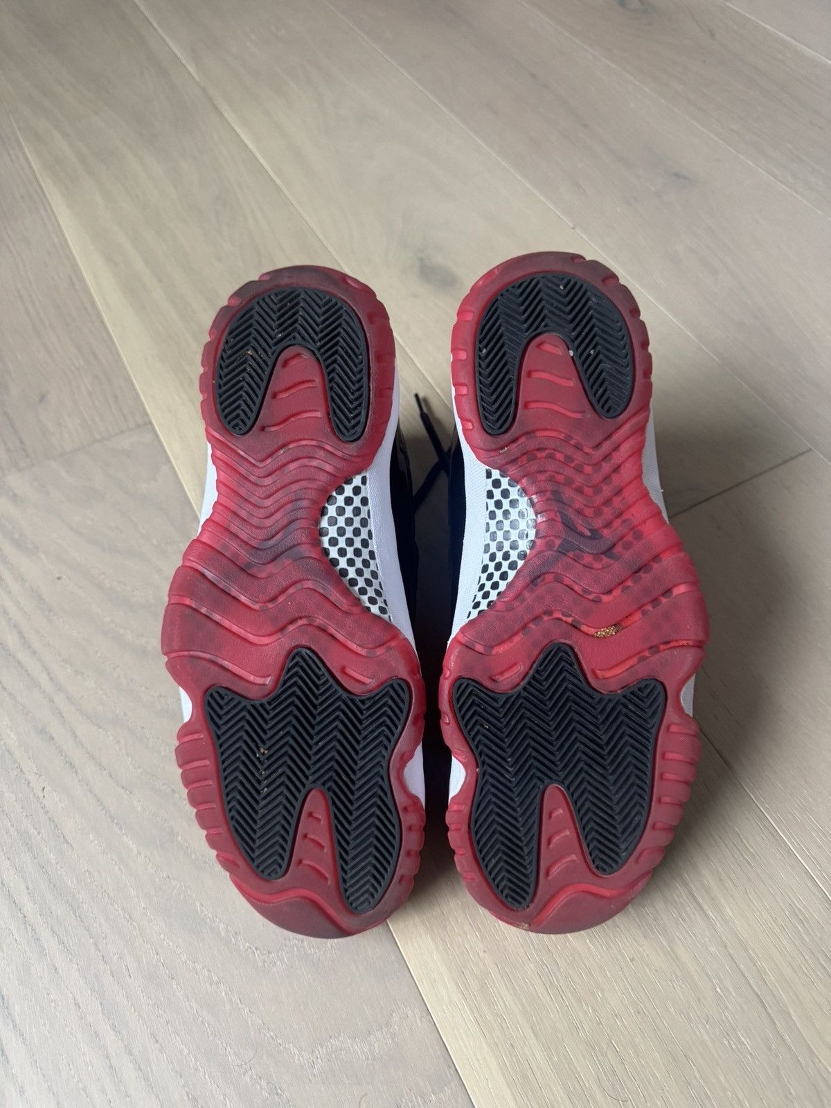 Jordan Brand Jordan “Bred” 11 Size US 11 / EU 44 - 3 Thumbnail